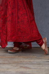 Surkh Paavni Kurta Set