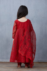 Surkh Paavni Kurta Set