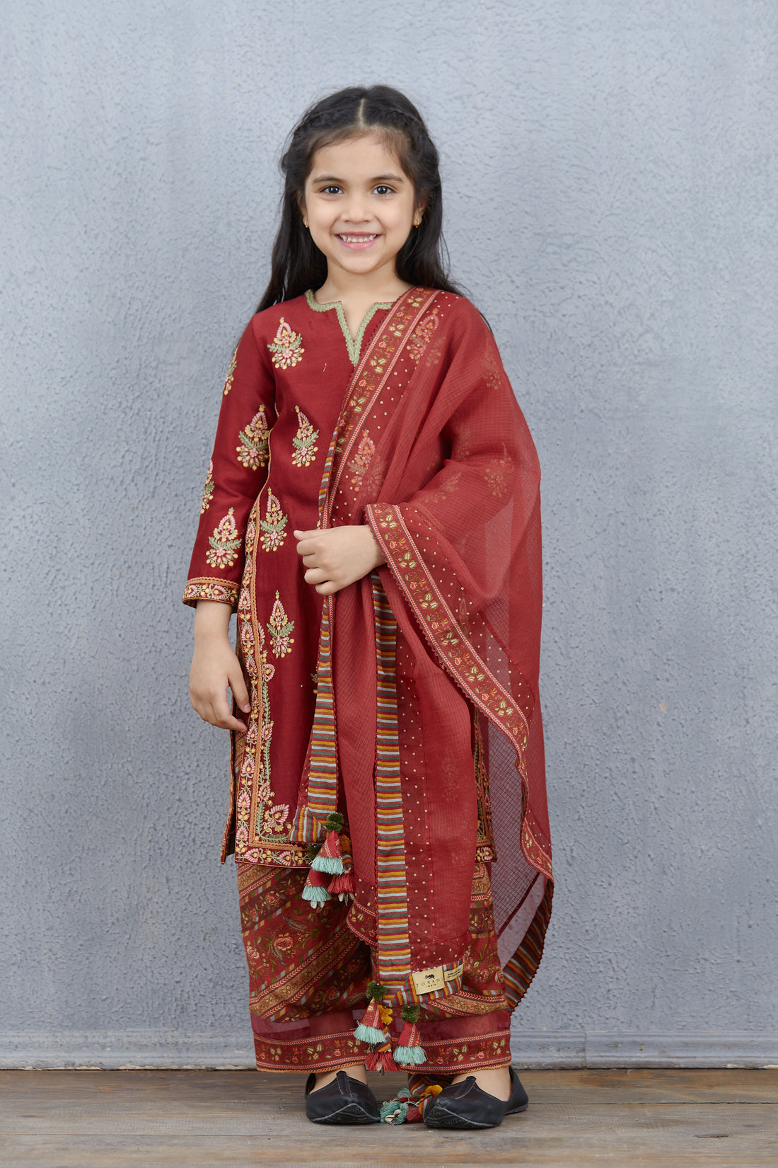 Gudhal Falgun Kurta Set