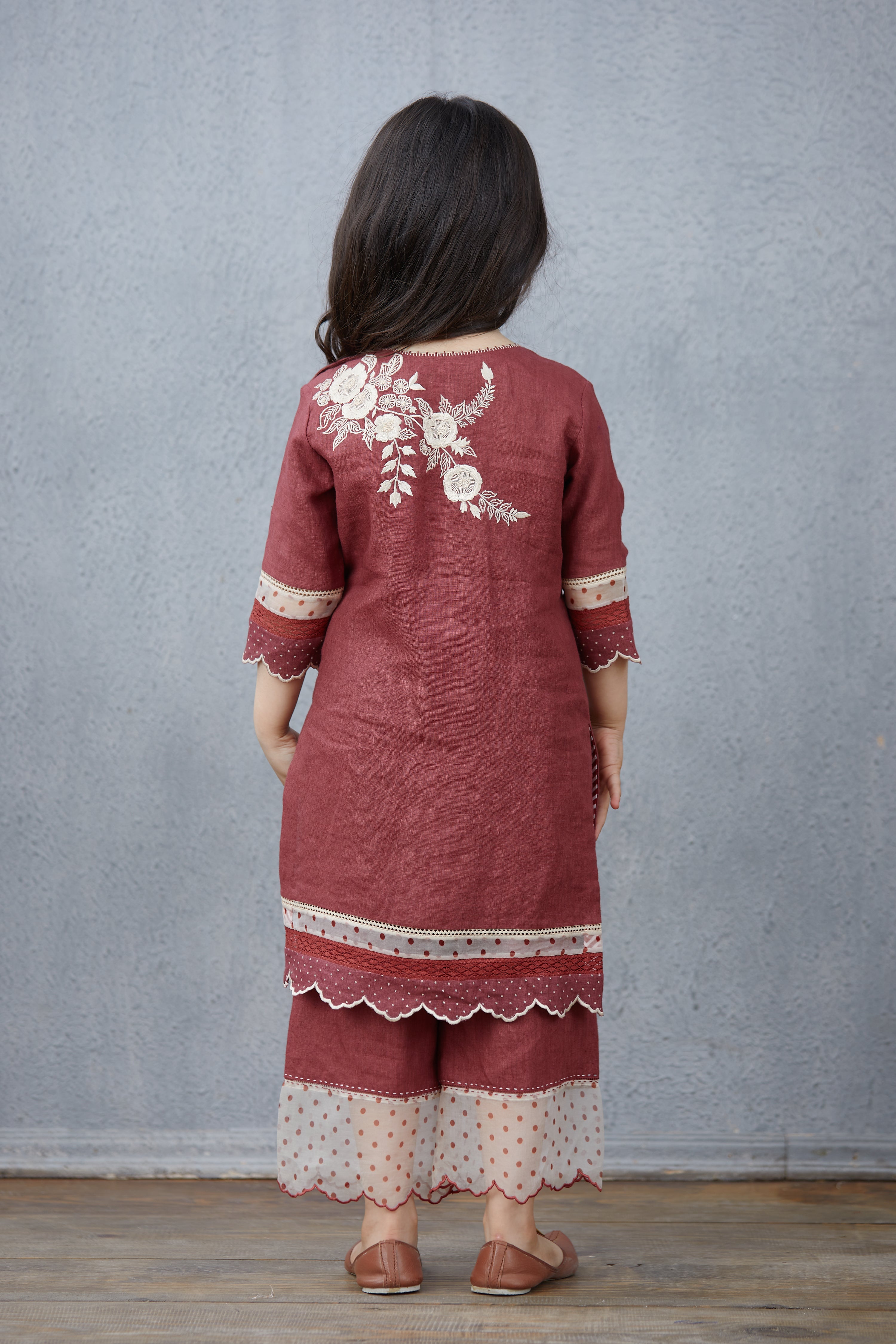 Bhuri Kali Naavya Cape Set