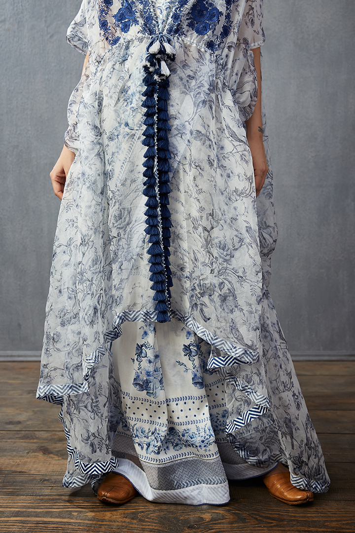 Neeli Booti Rehana Cape