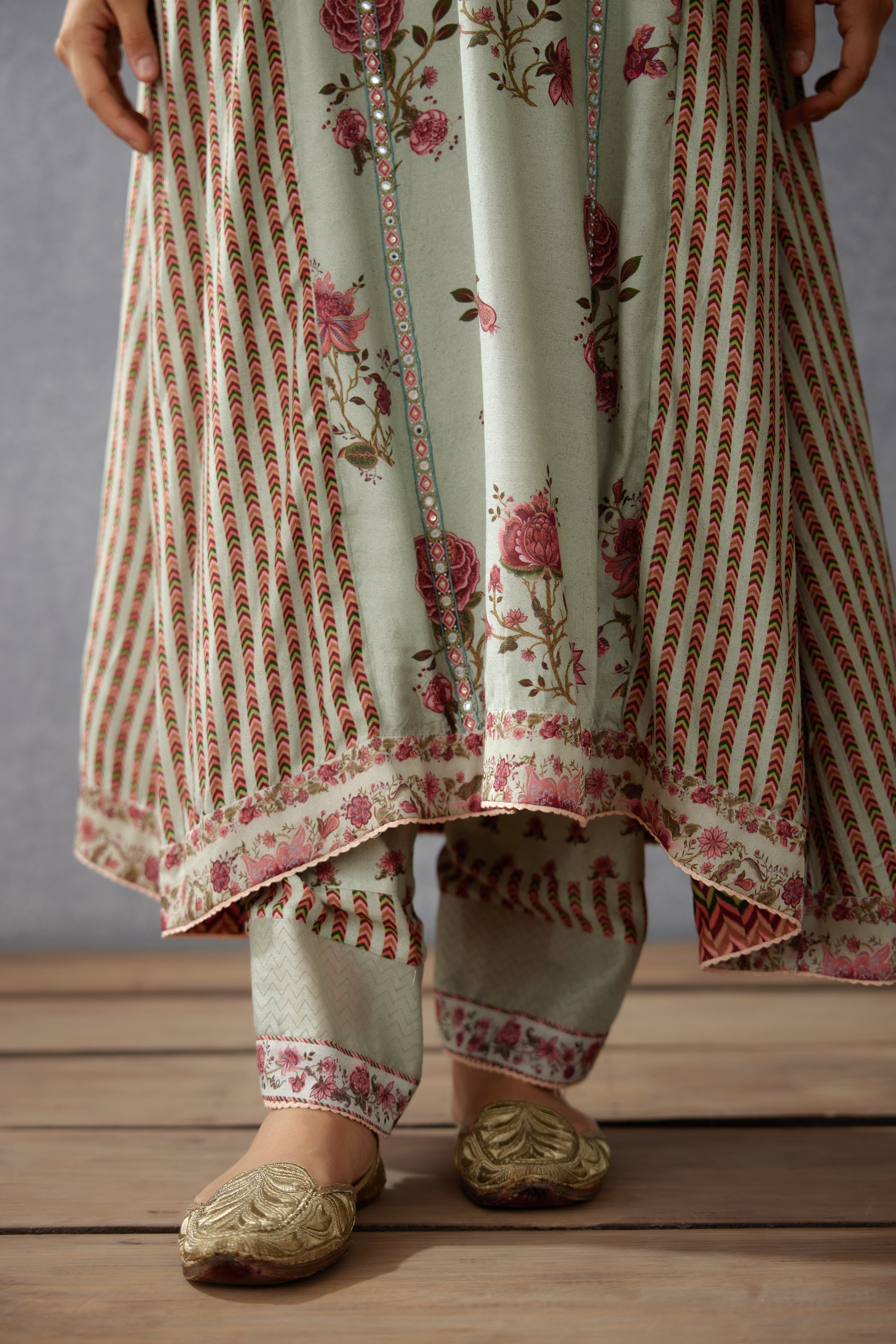 Jaituni Bushra Kurta Set