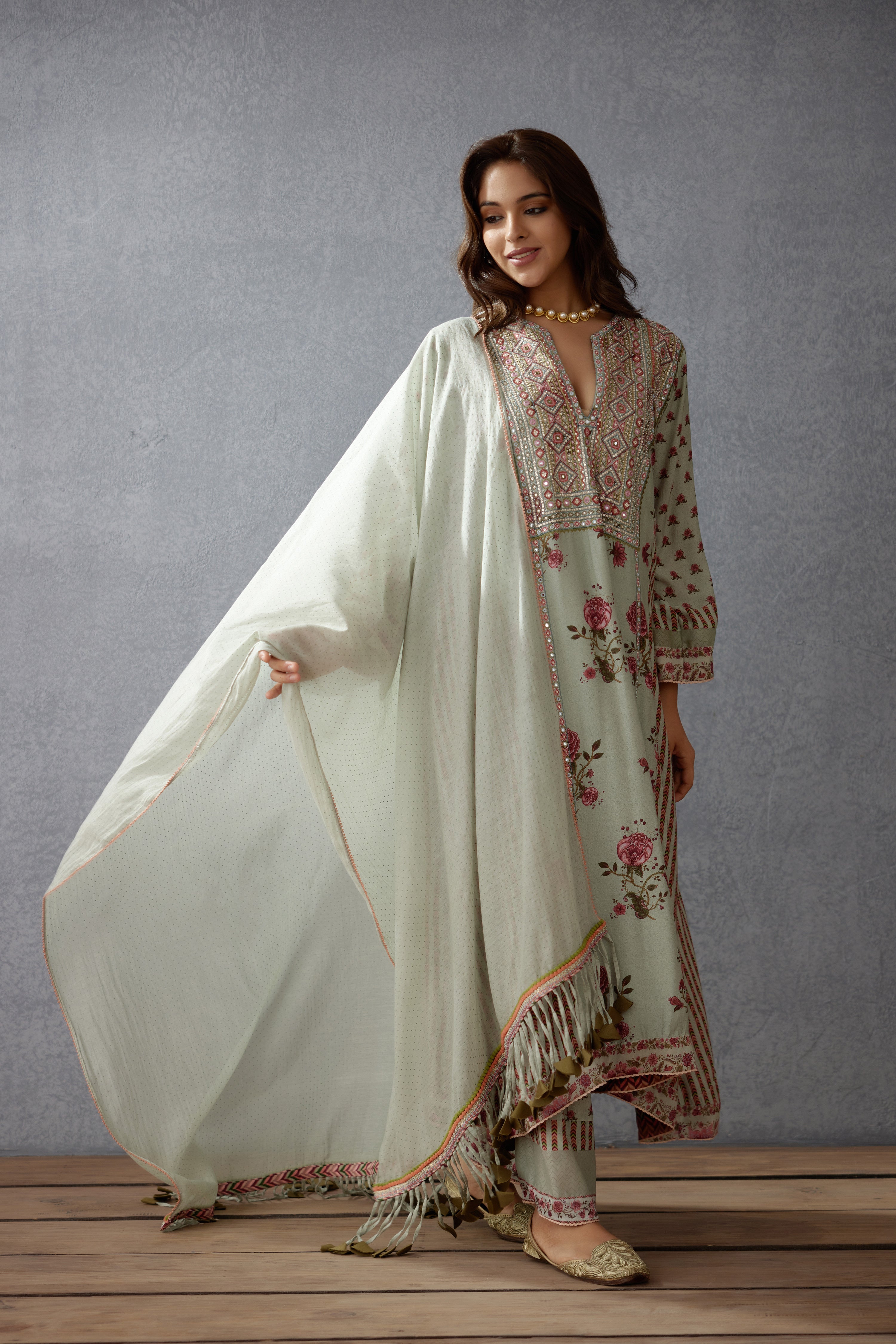 Jaituni Bushra Kurta Set