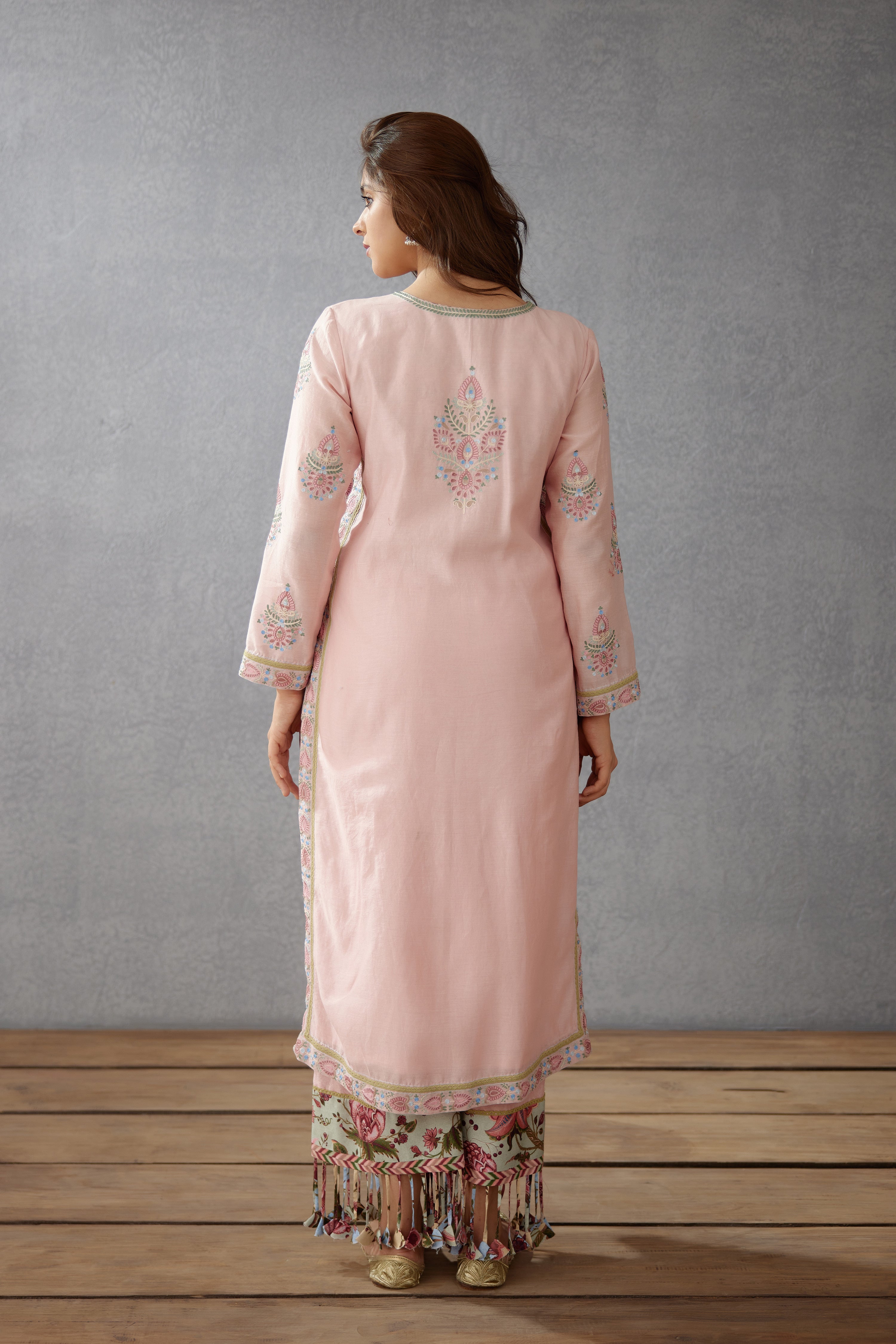 Kaner Falgun Kurta Set