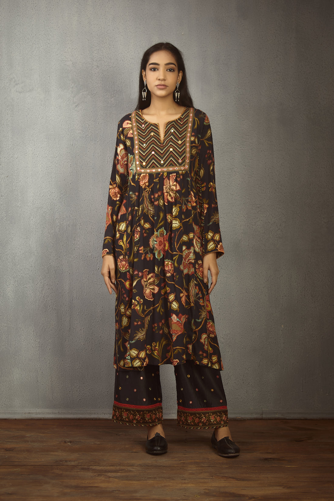 Nisha Tara Kurta Set