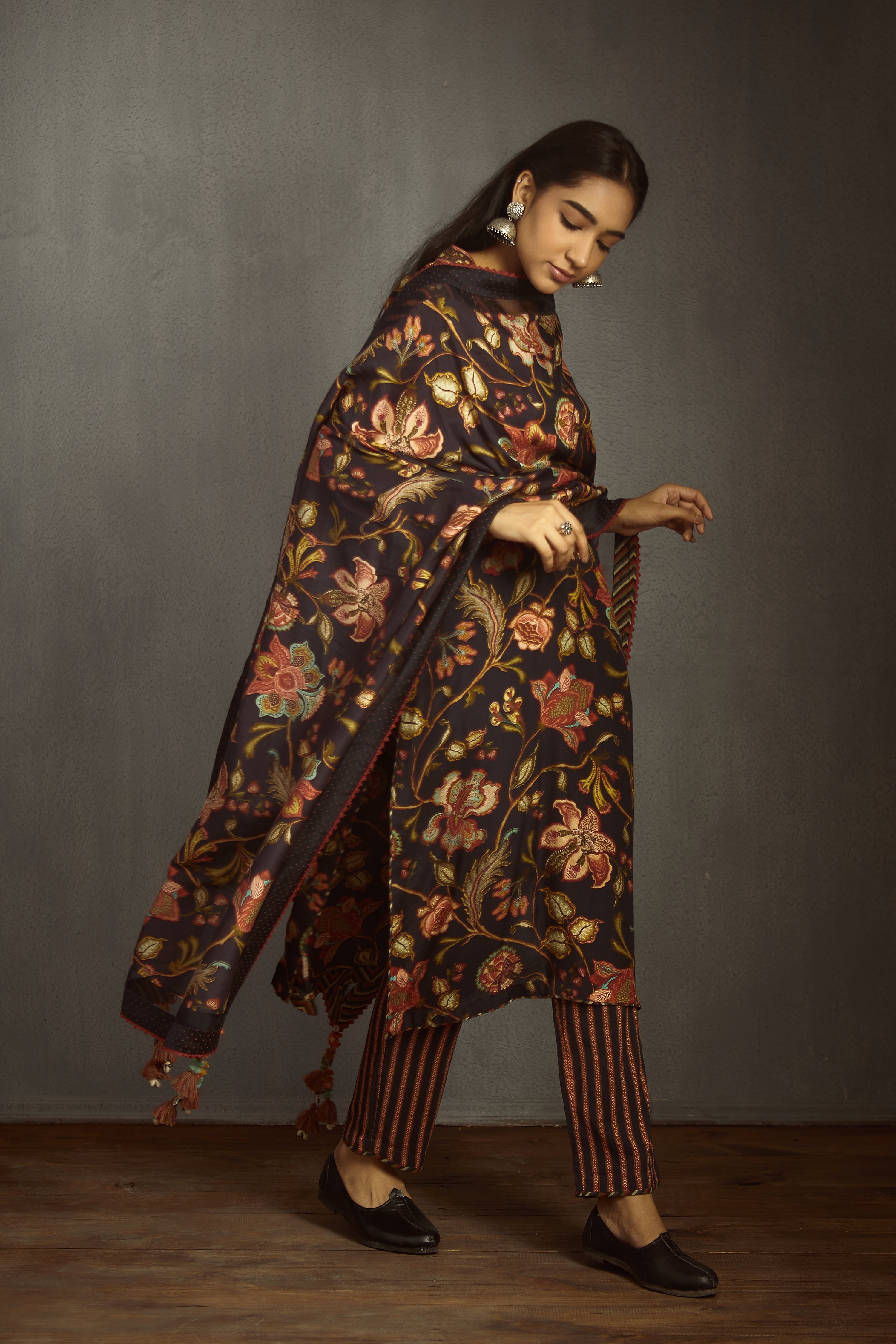 Nisha Heena Kurta Set