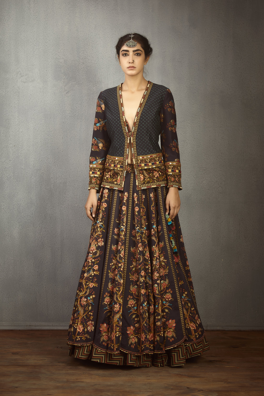 Nisha Geetanjali Lehenga Set