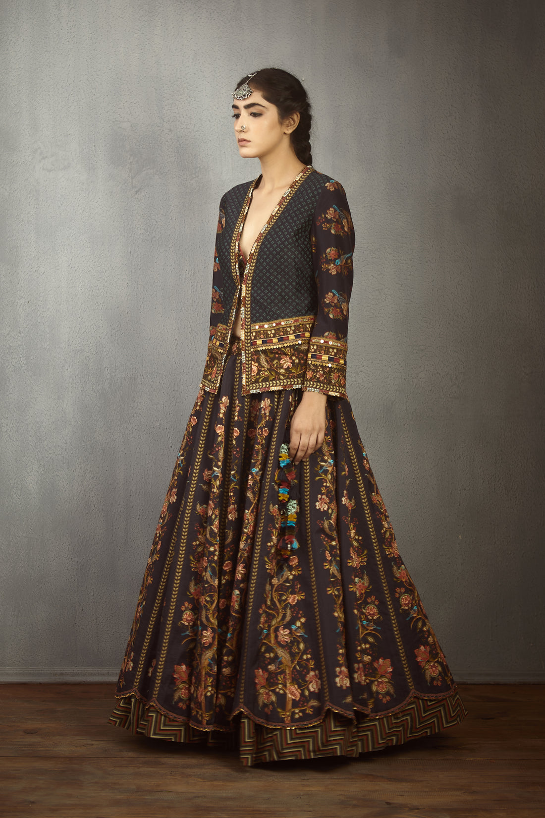 Nisha Geetanjali Lehenga Set