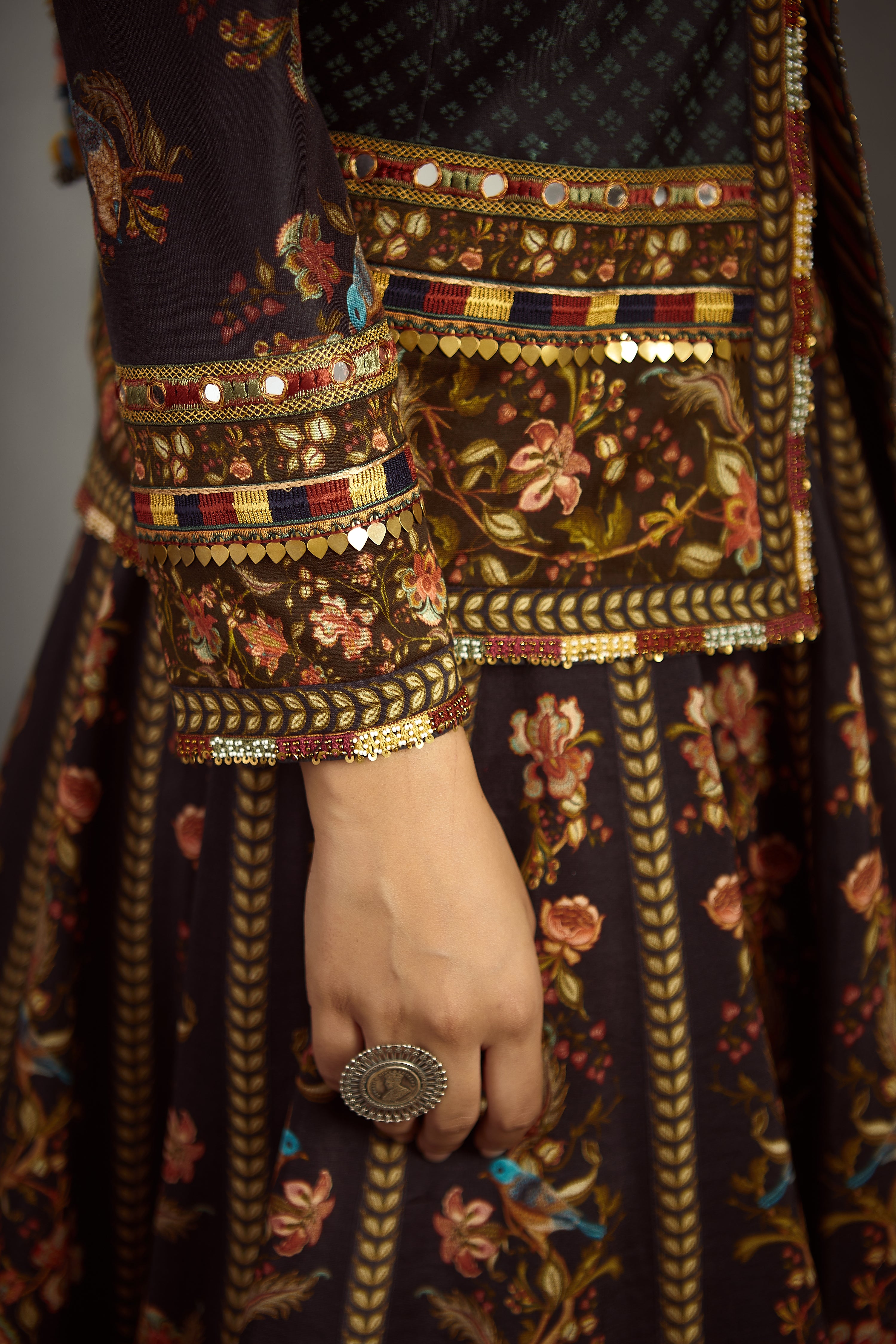 Nisha Geetanjali Lehenga Set