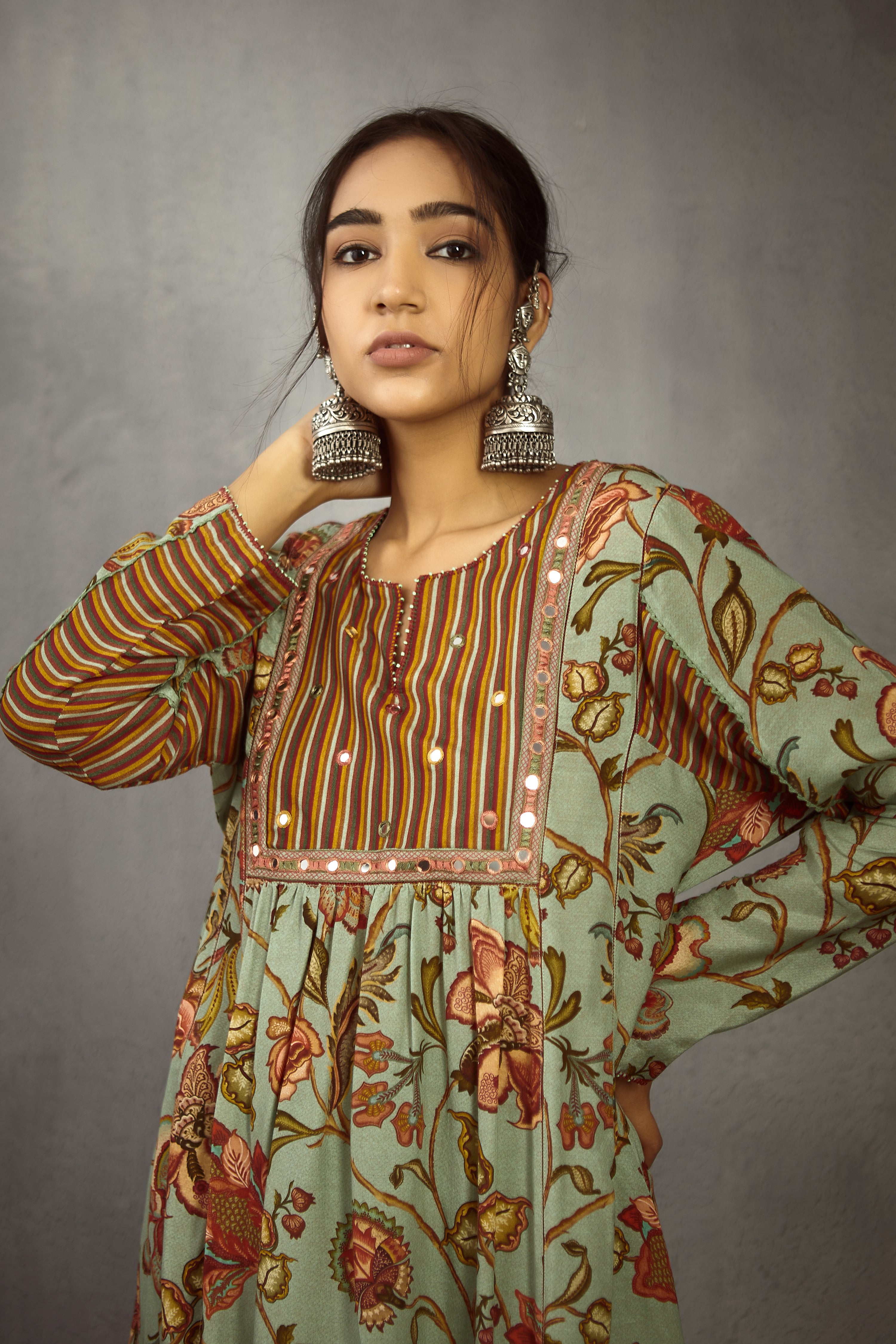 Champa Tara Kurta Set