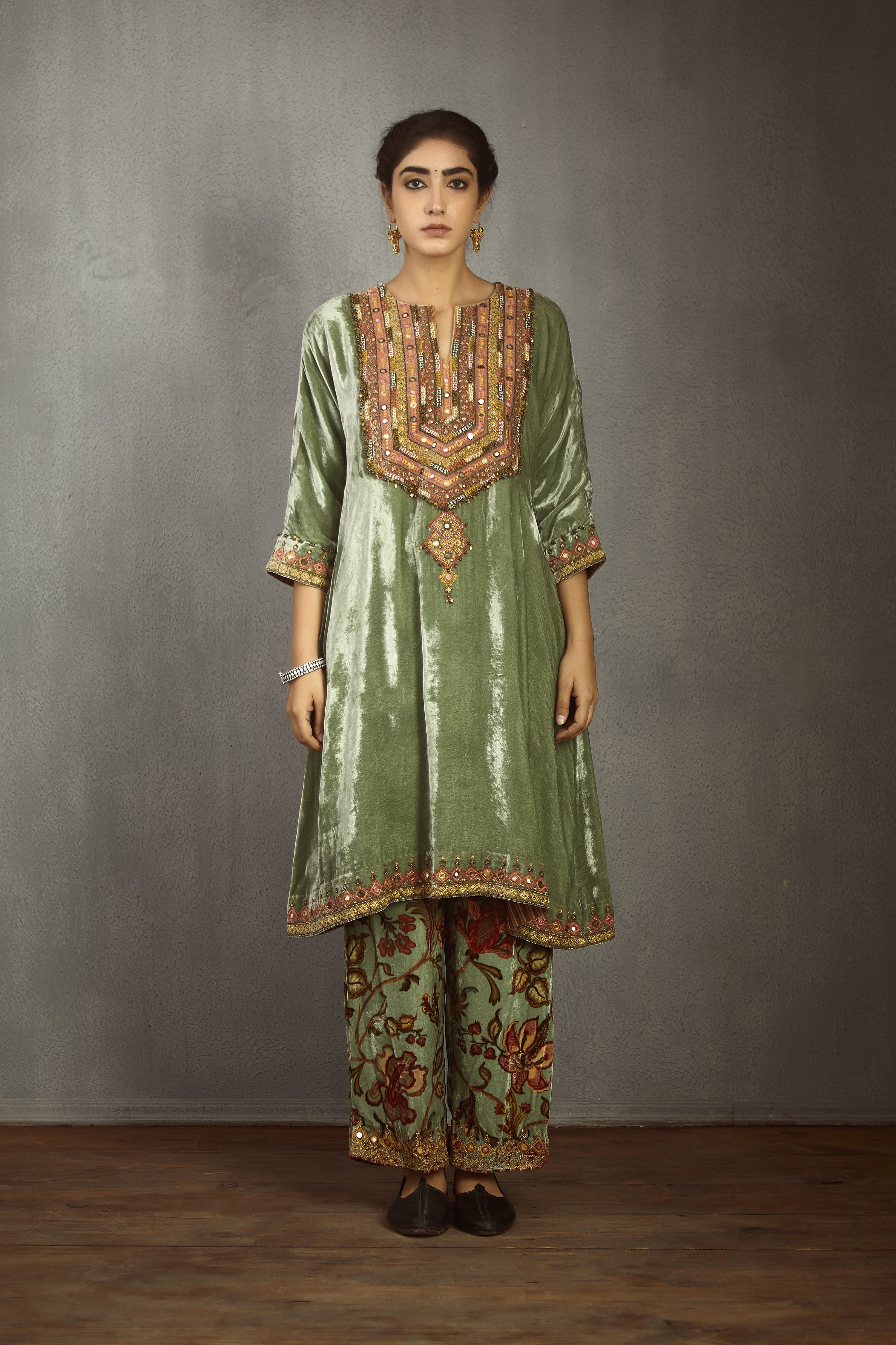 Green Velvet PHIRAN SET