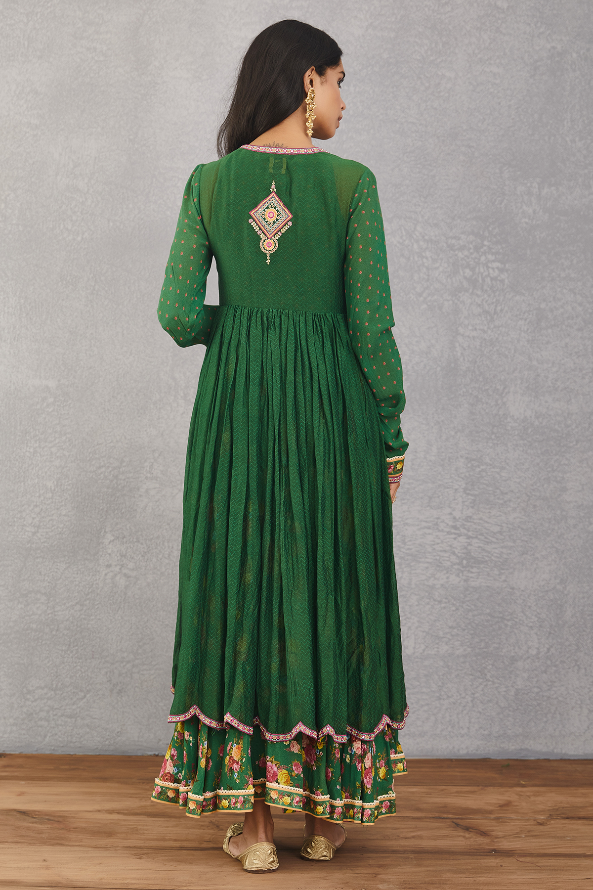 Panna Mariyam Cape Set