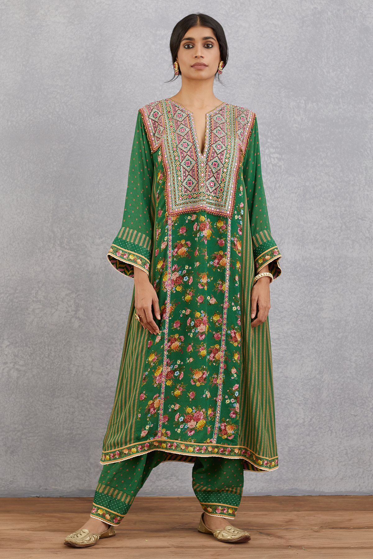 Panna Bushra Kurta Set