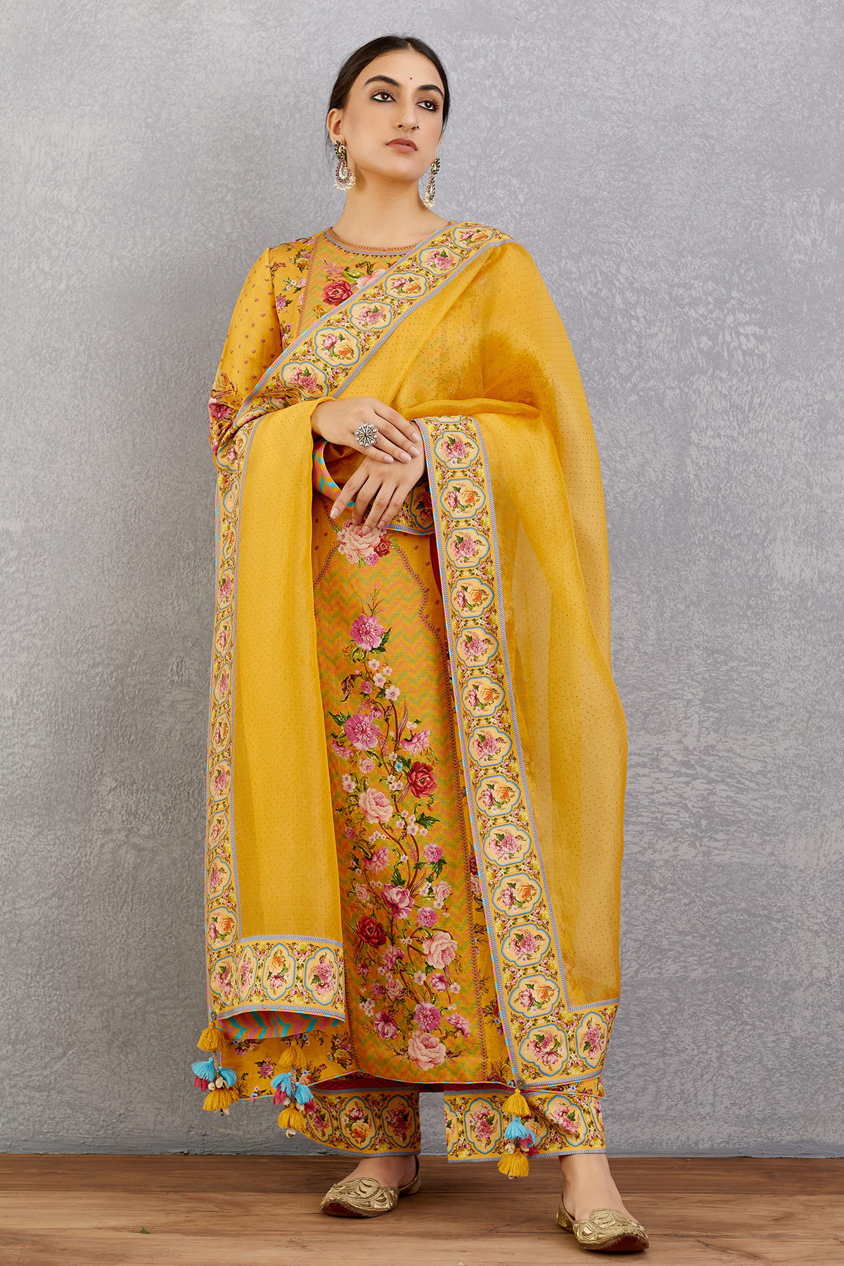 Sunehra Abhidah Kurta Set