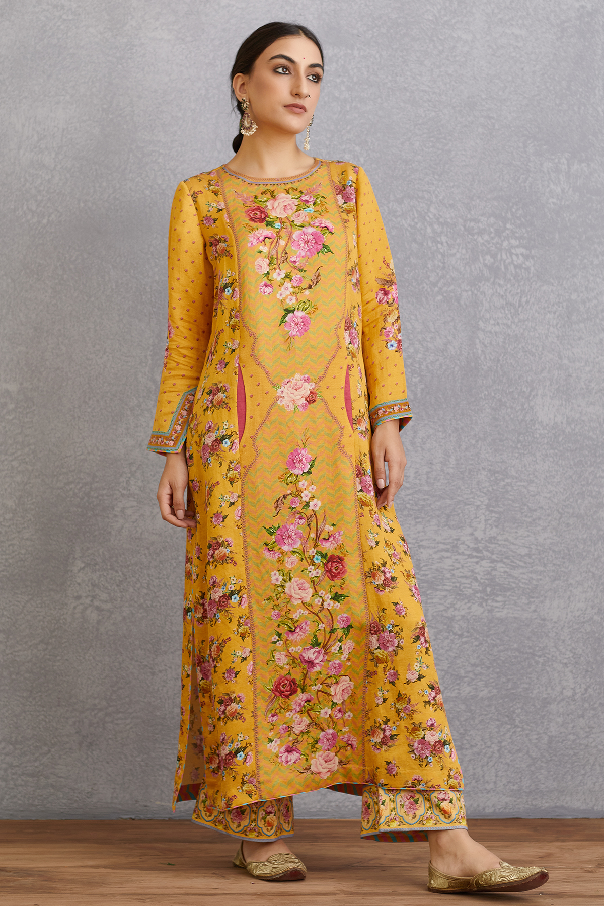 Sunehra Abhidah Kurta Set