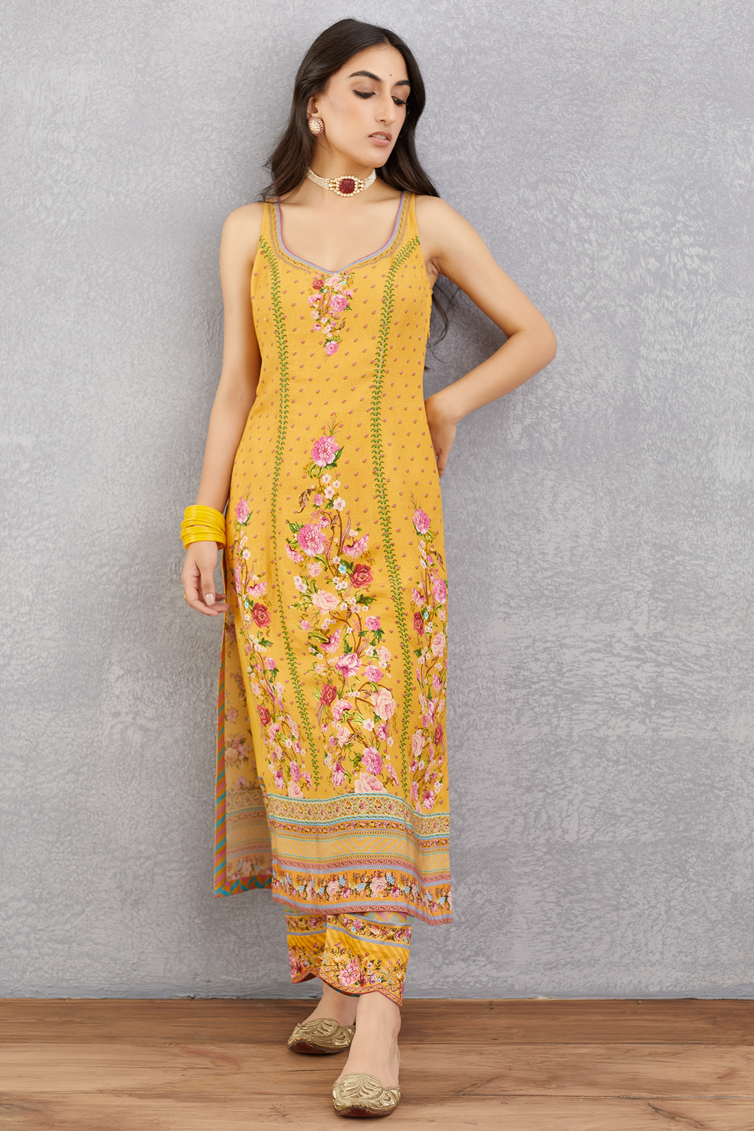 Sunehra Shabnam Kurta Set