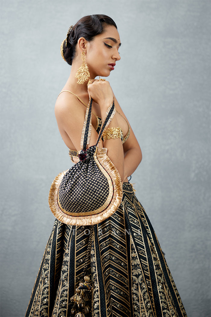 Gulghast Sajida Potli