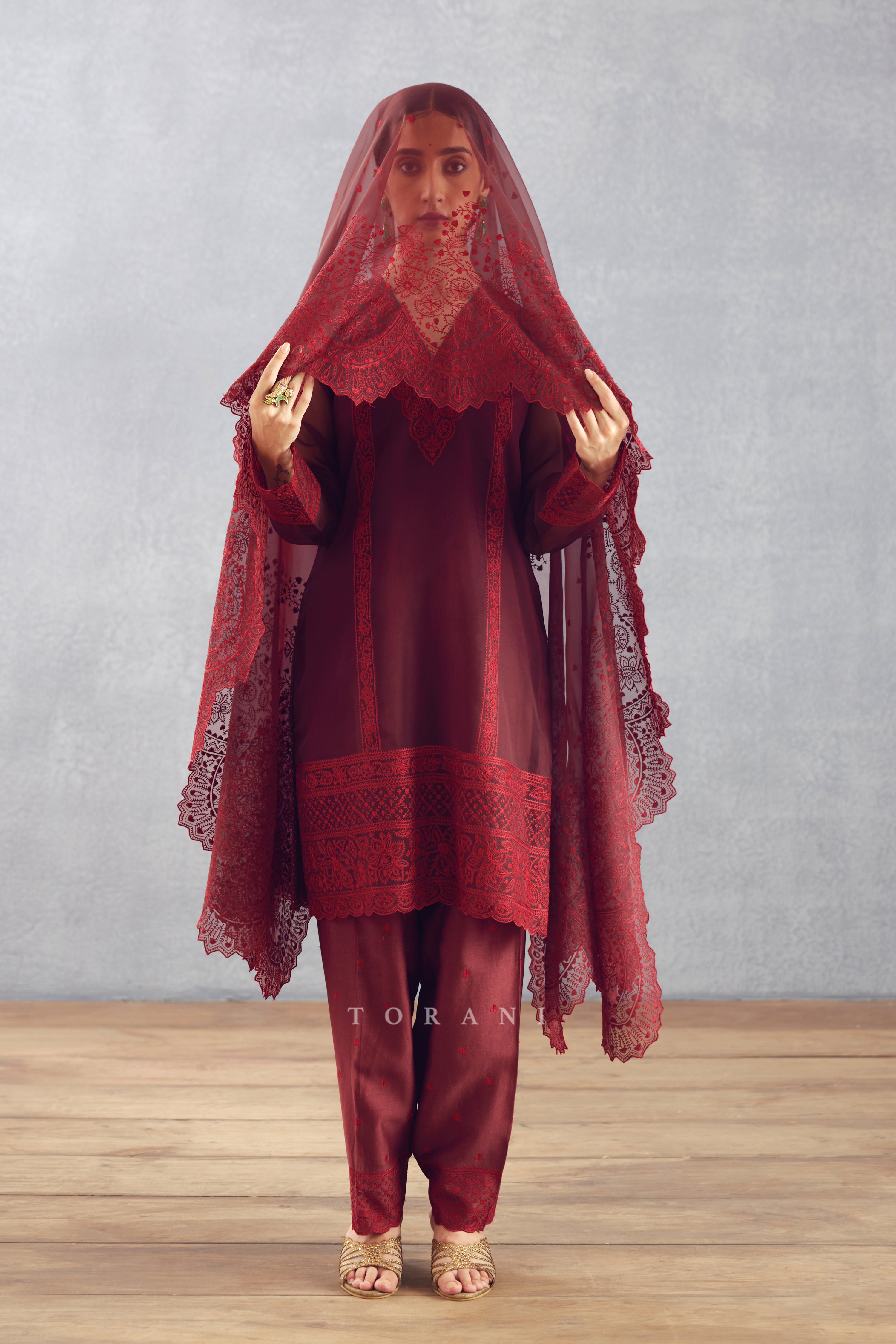 Gulnar Sloka Kurta Set