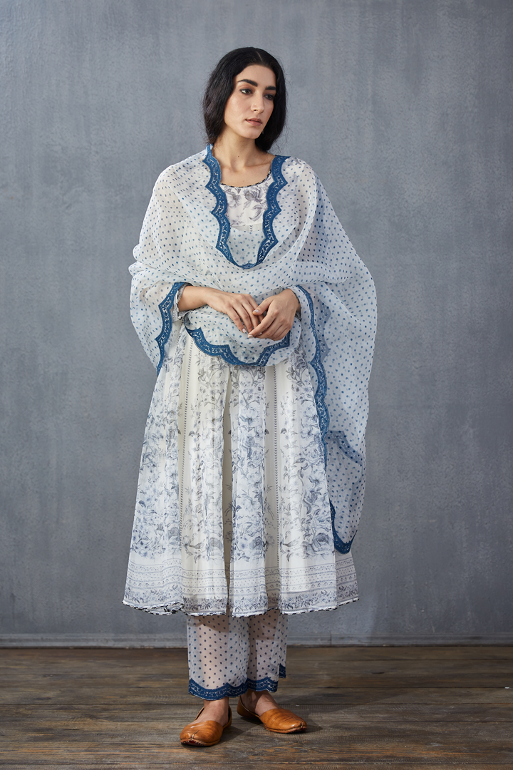 Neeli Gauraiya Swati Kurta Set