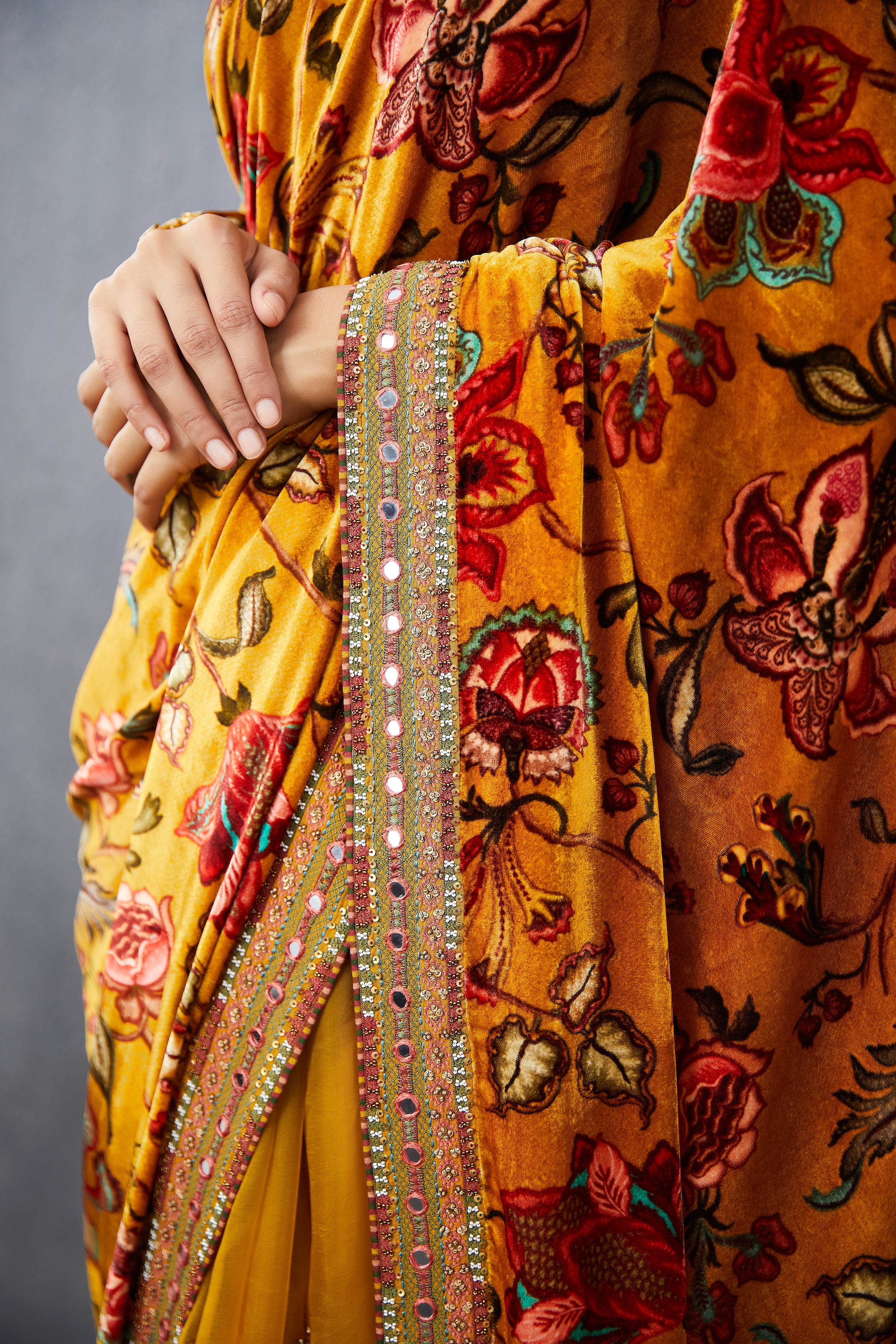 Sunehra Makhmal Pallu Revathi Saree