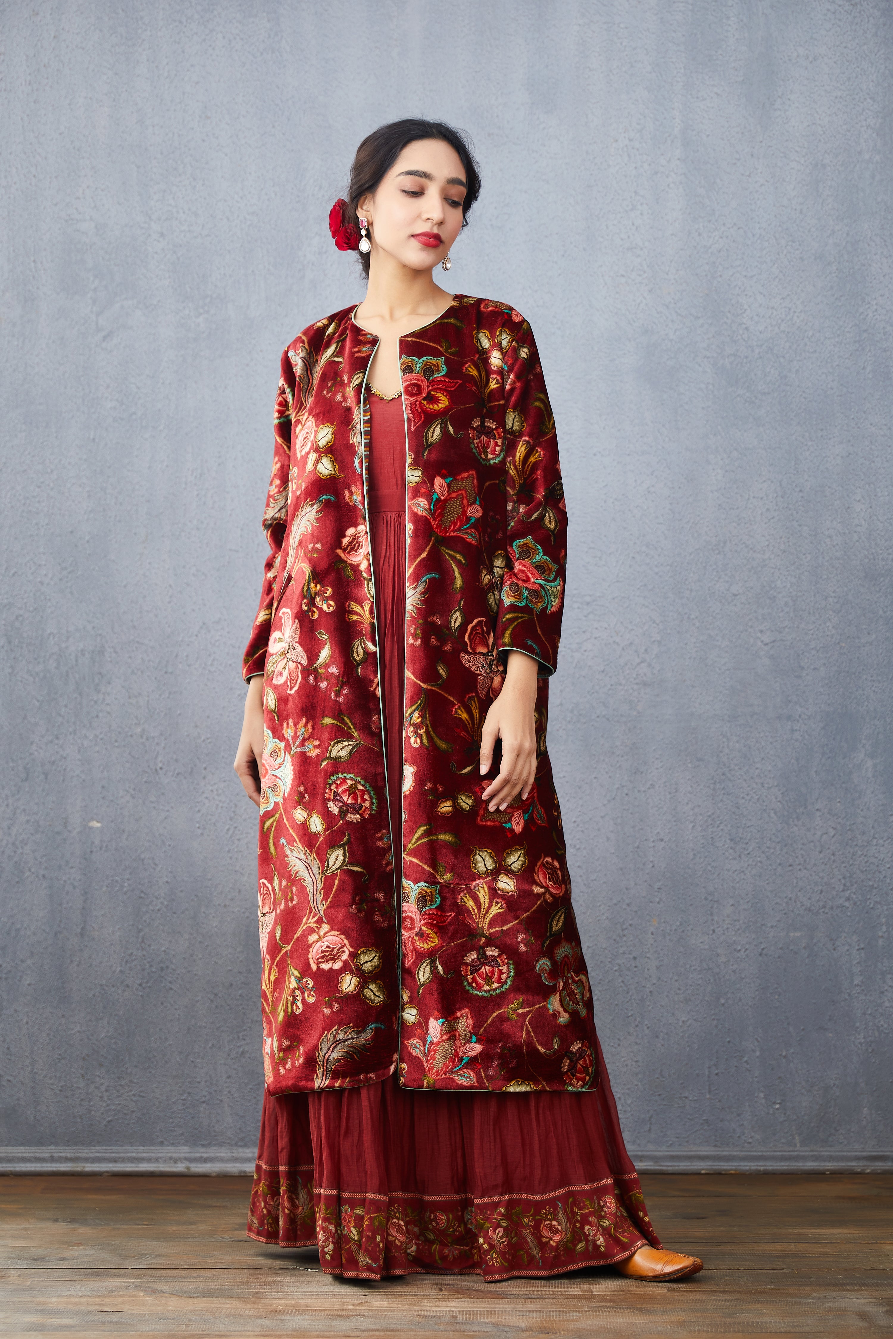 Gudhal Makhmal Jacket Set