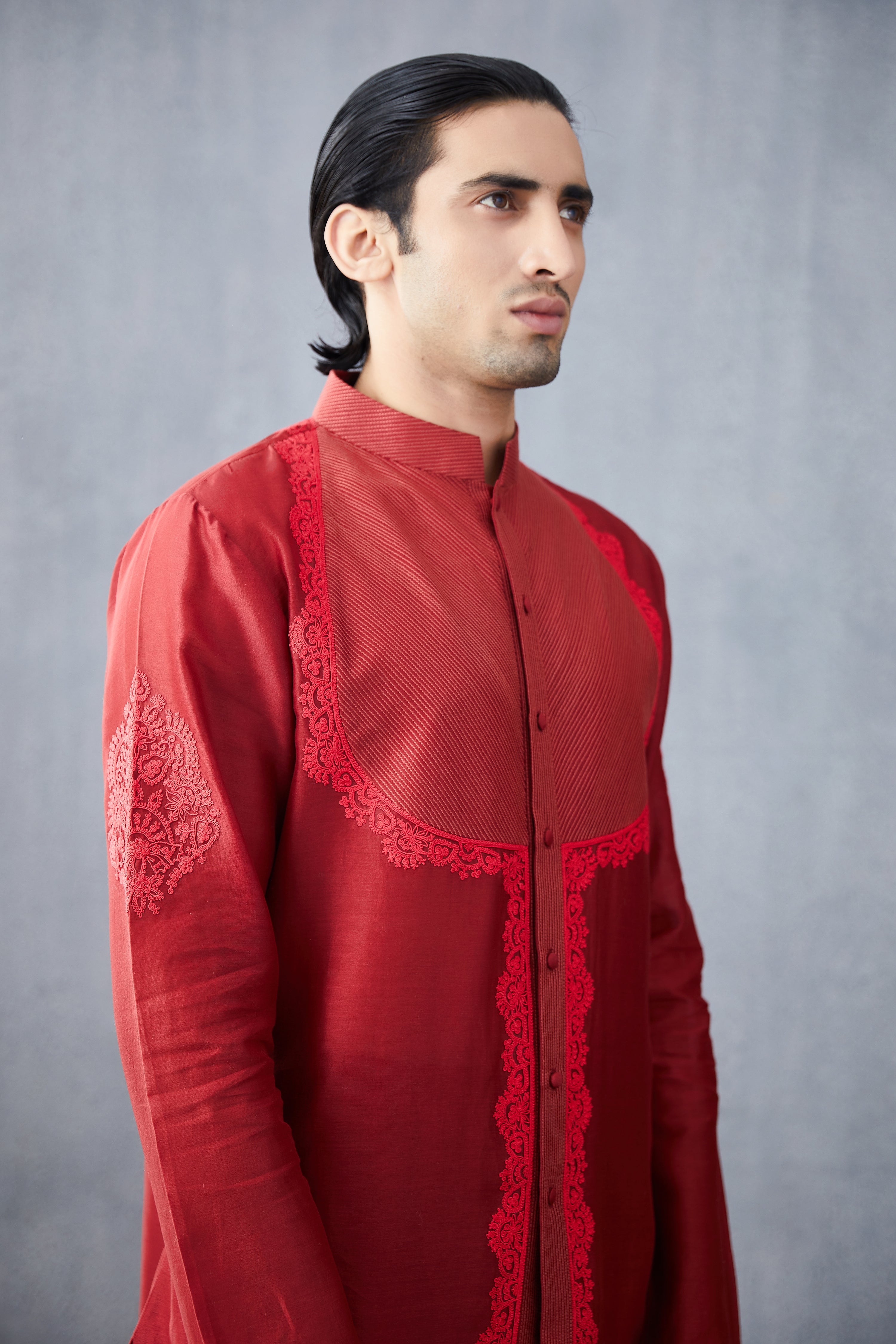 Surkh Rahil Kurta Set