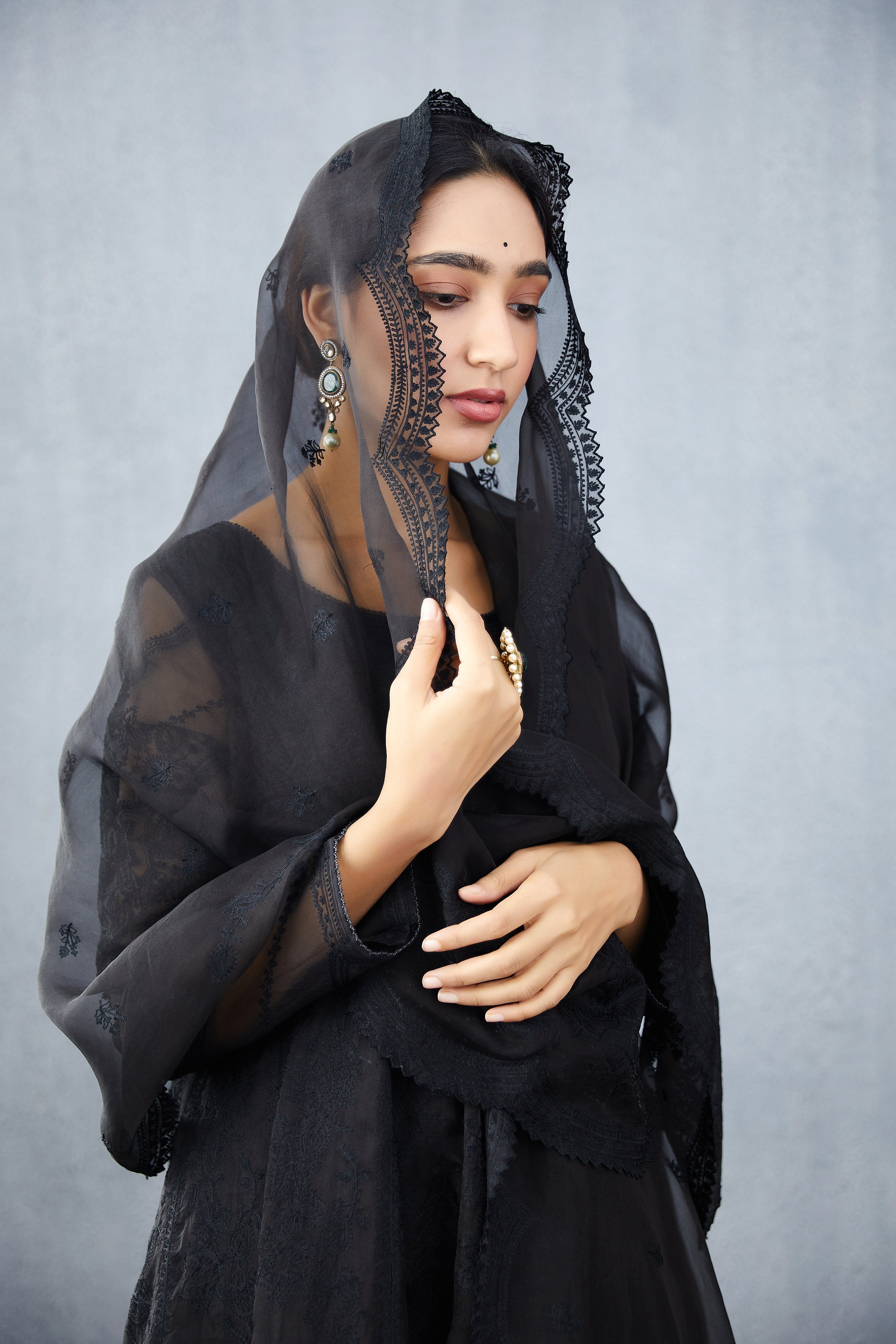 Gulghast Kalidaar Paavni Kurta Set