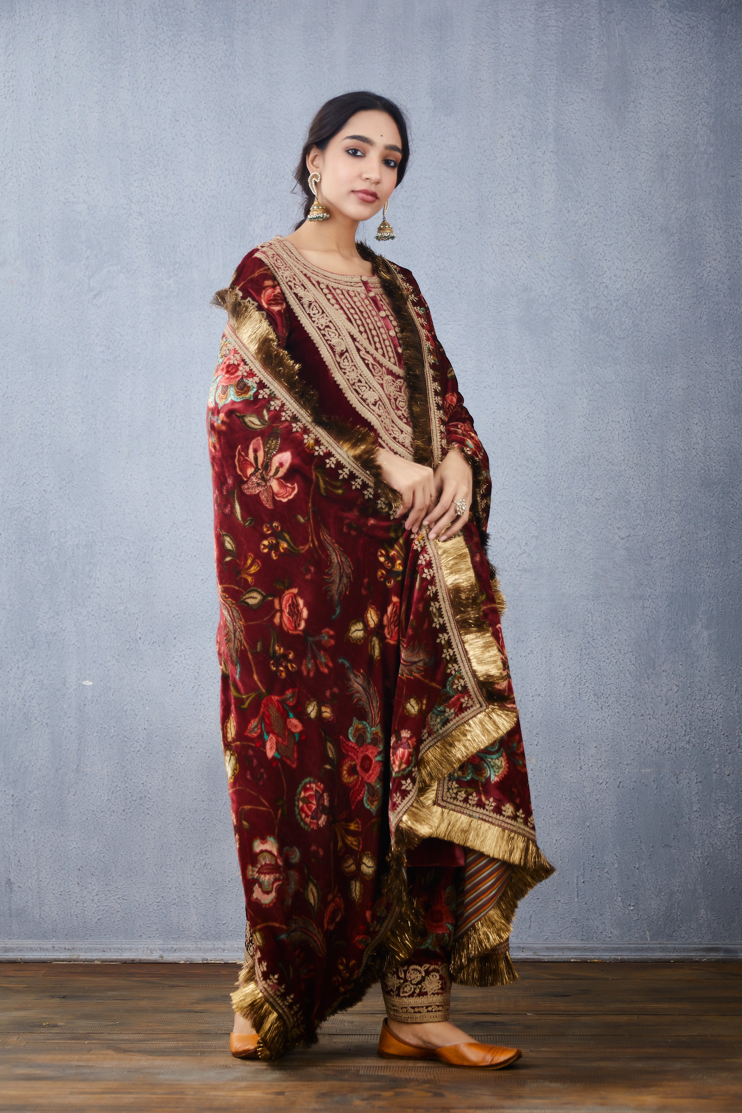 Gudhal Aakifah Sona Jhallar Doshala