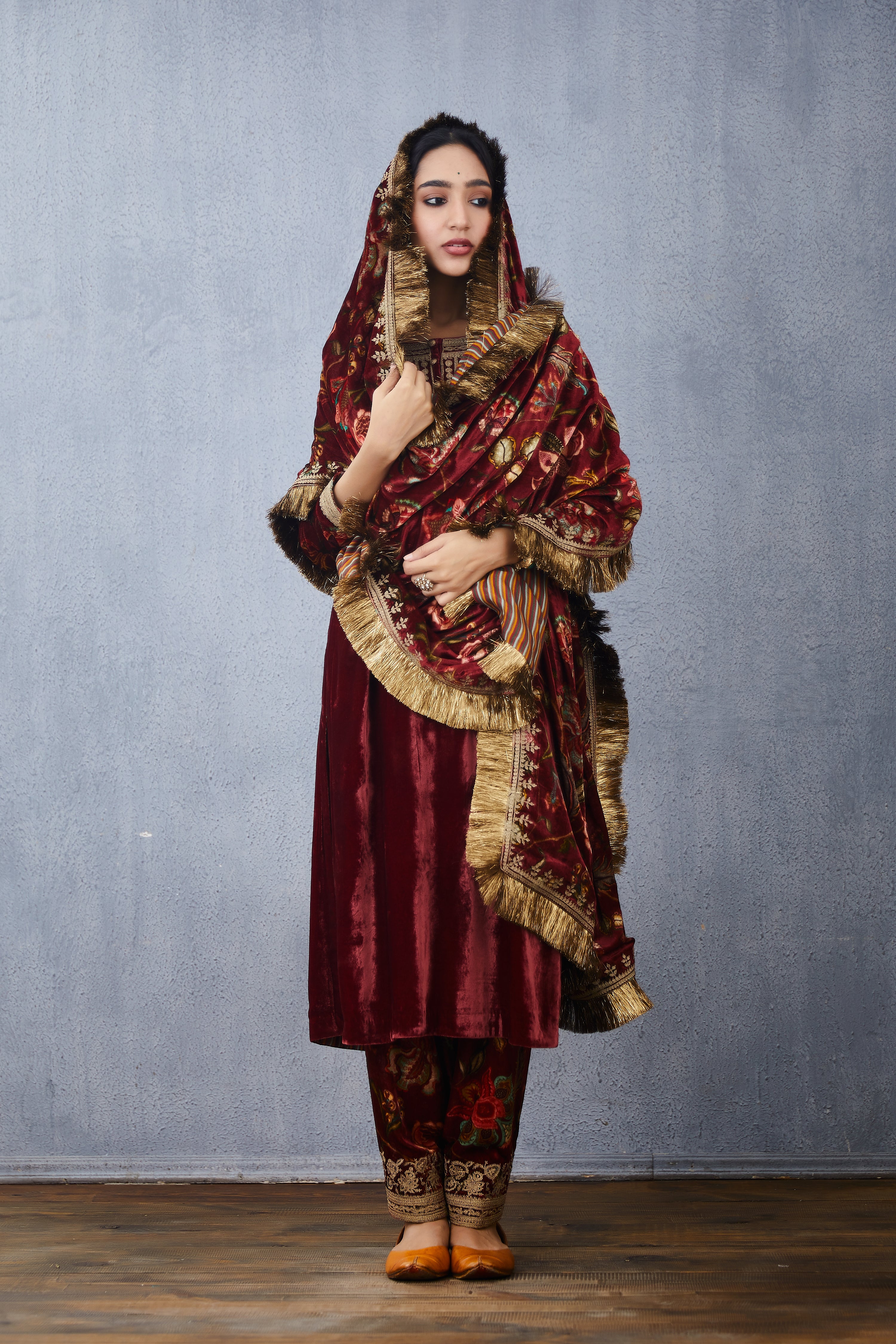 Gudhal Aakifah Sona Jhallar Doshala