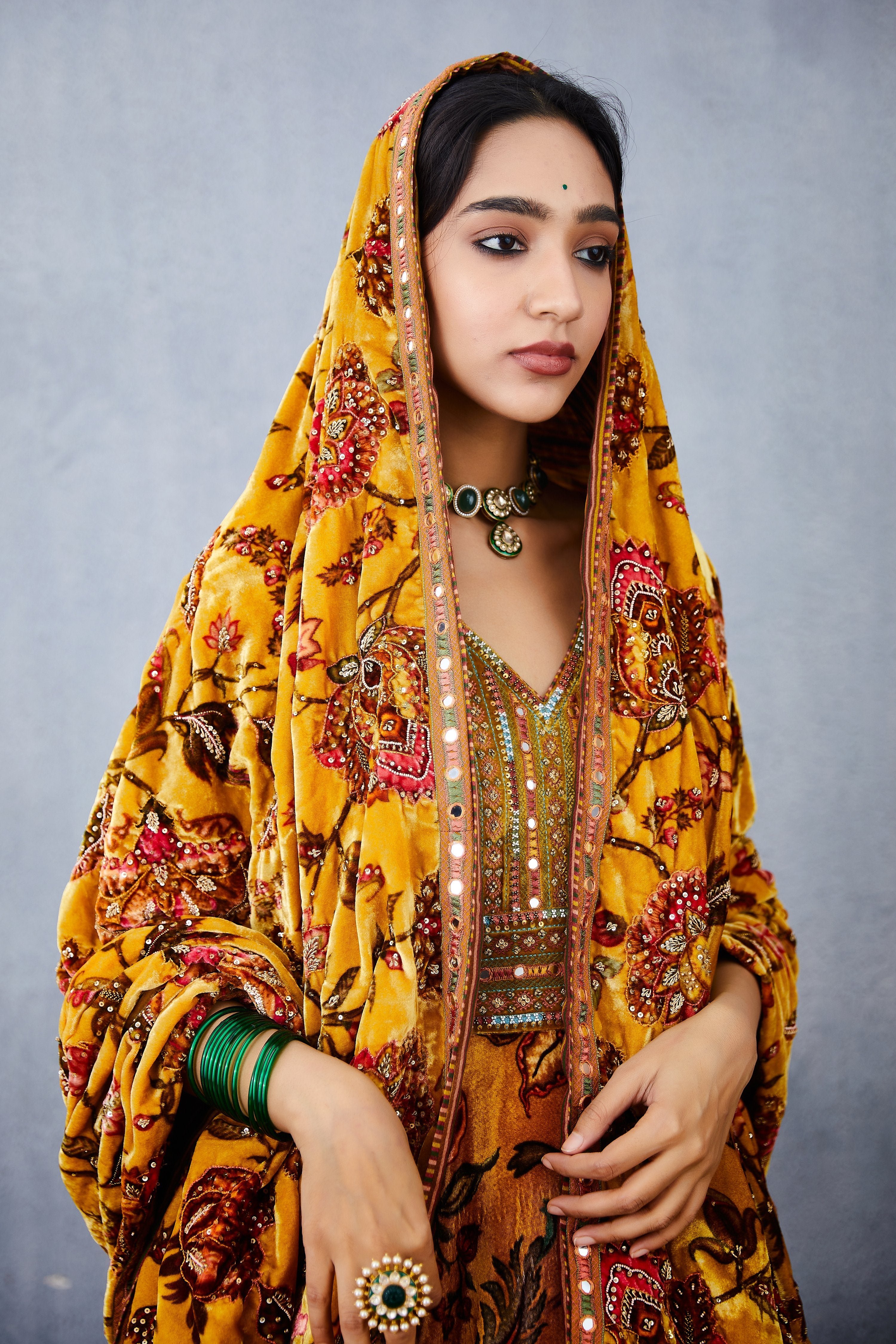 Sunehra Makhmal Firdouz Anarkali Set