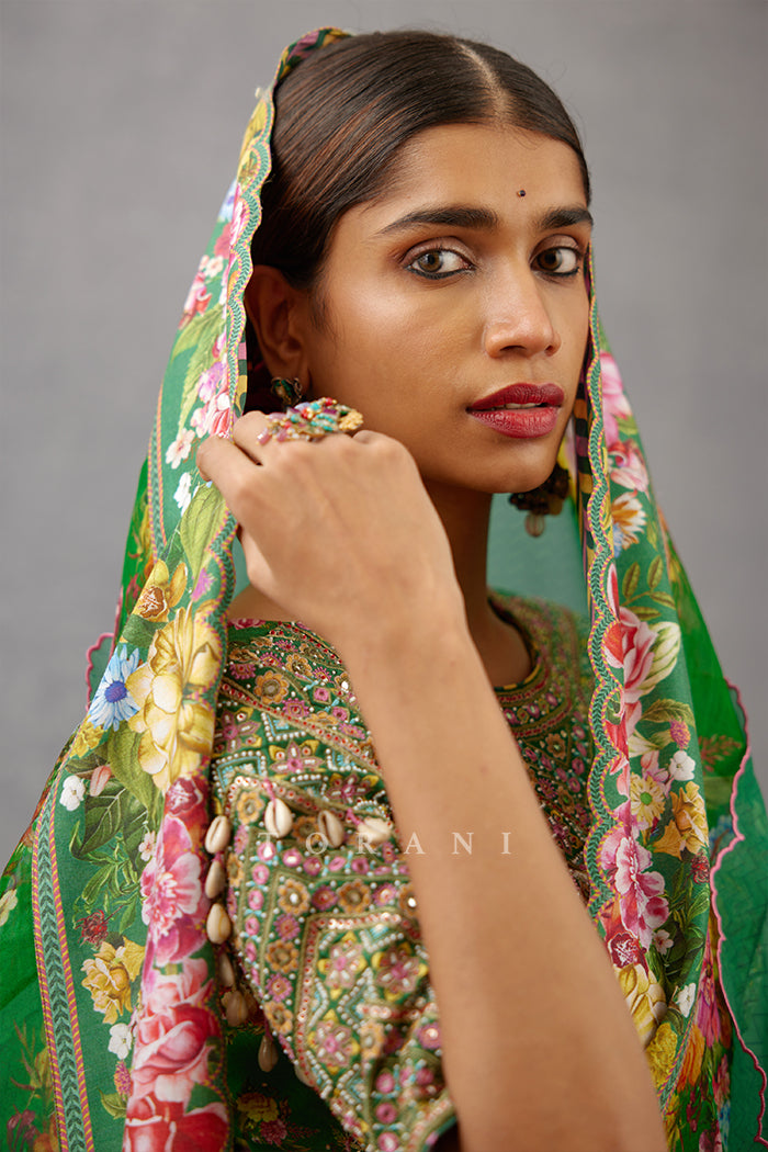 Panna Gul Saadat Odhni