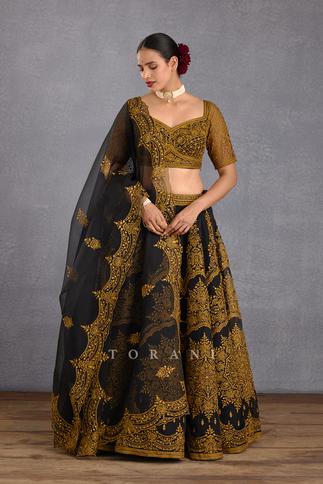 Gulghast Meher Passa Lehenga Set