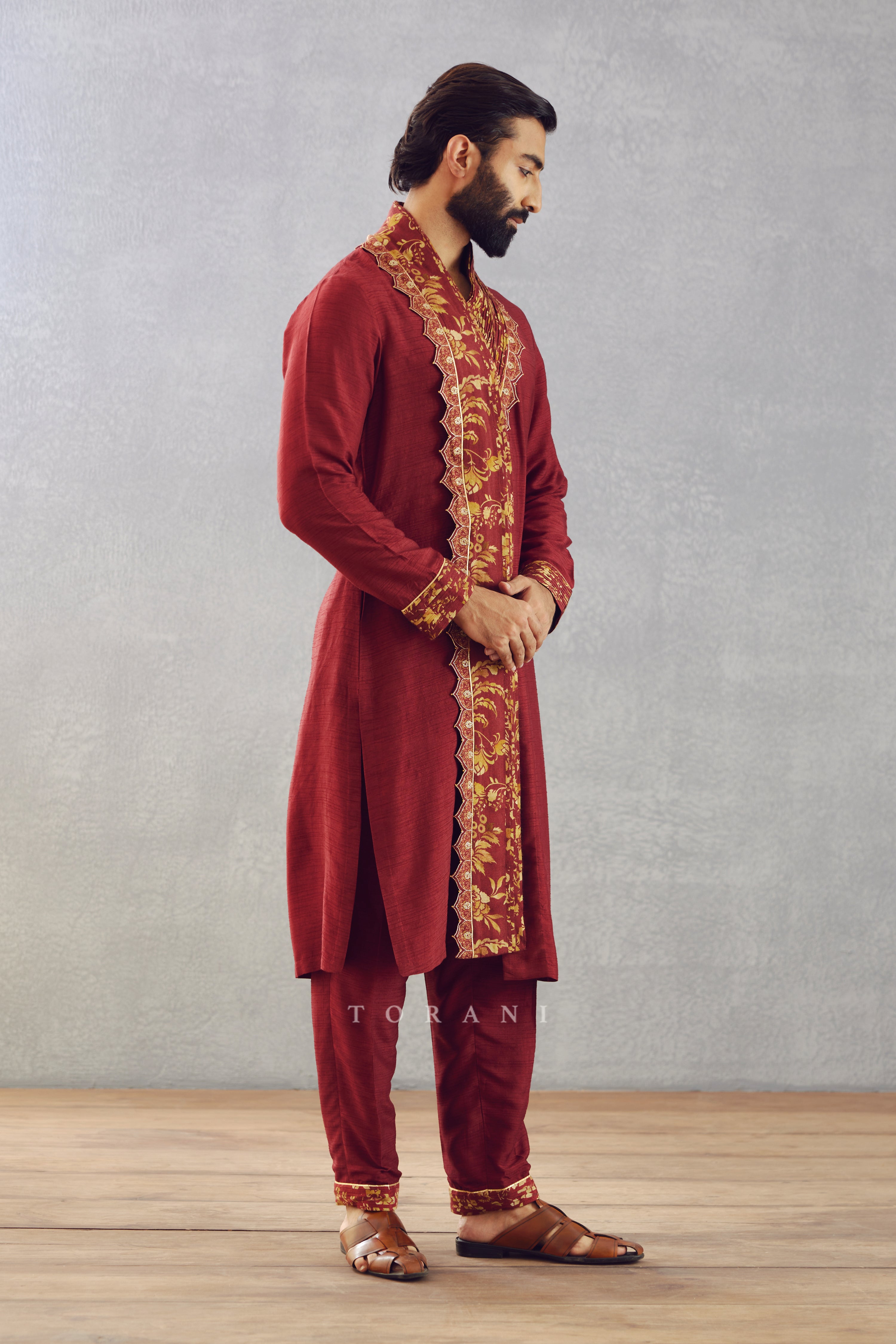Gulnar Arham Kurta Set