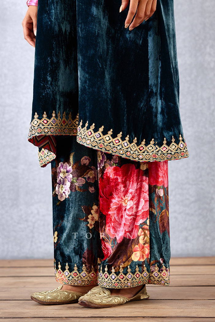 Navy Blue Velvet Kurta Payjama in Silk Velvet