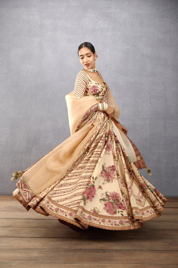 Kasturi Waheeda Lehenga Set