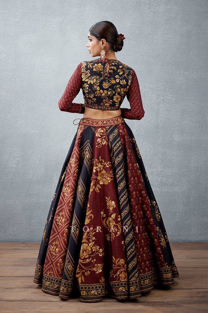Gulnar Khurshid Lehenga Set