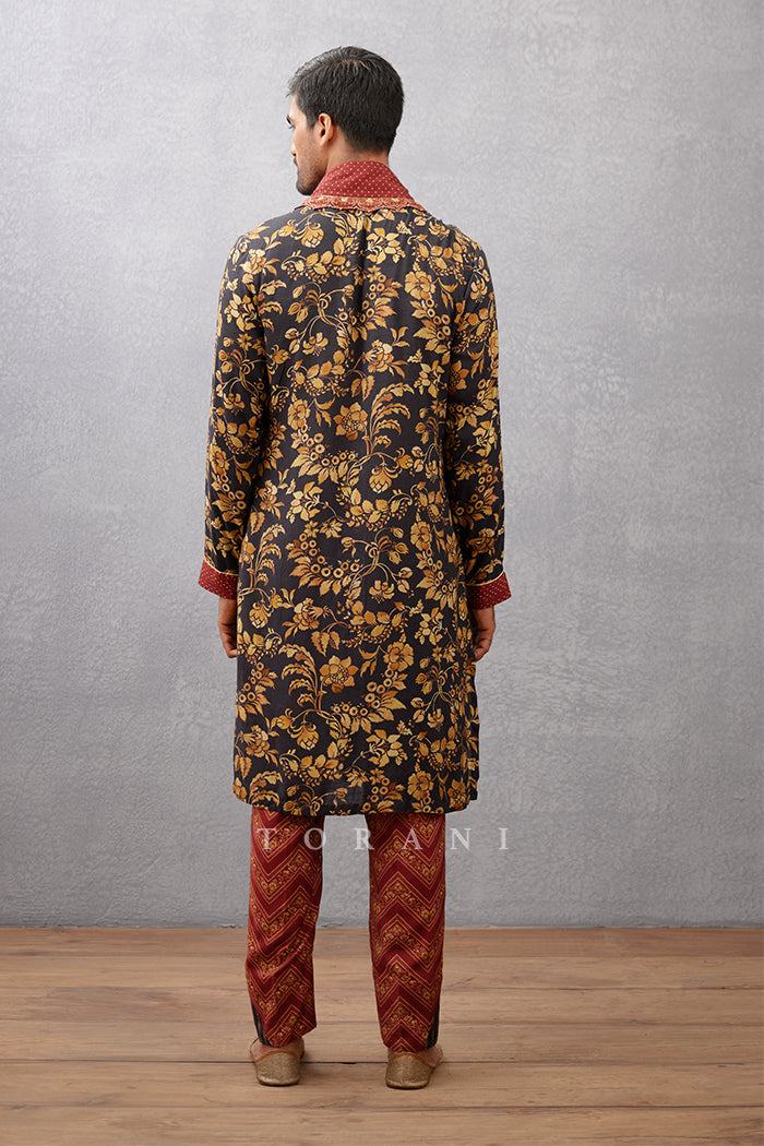 Gulghast Arham Kurta Set