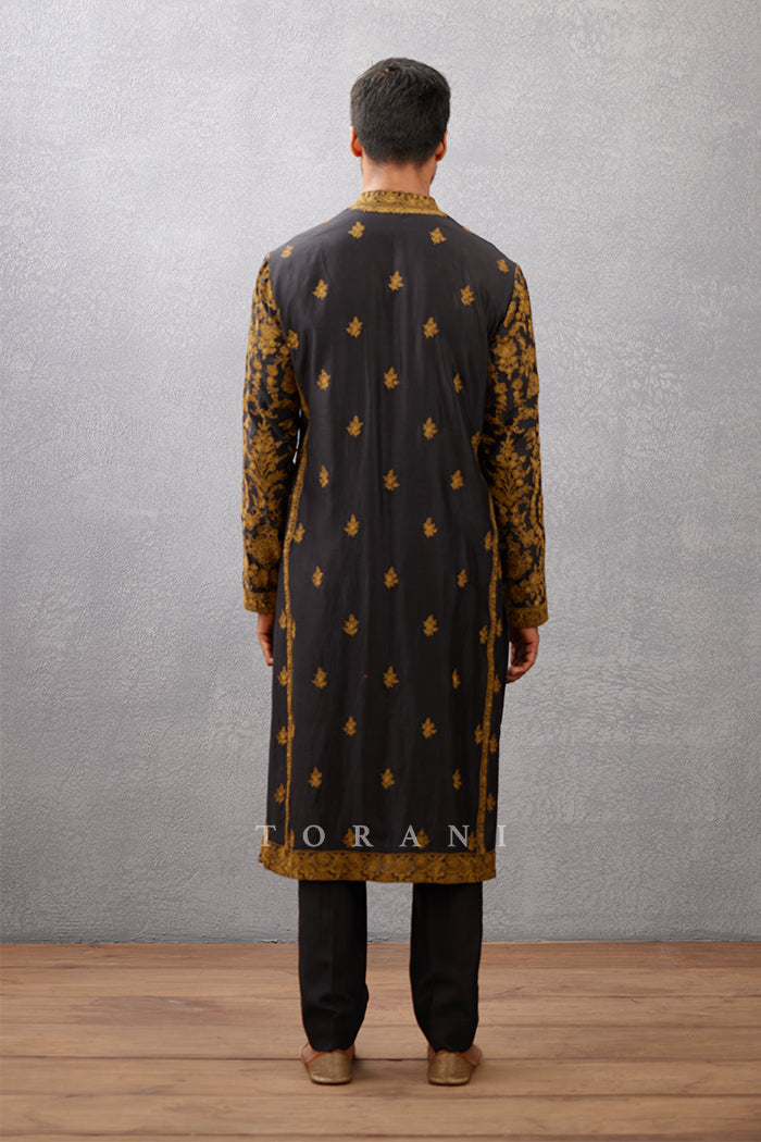 Nisha Mir Kurta Set