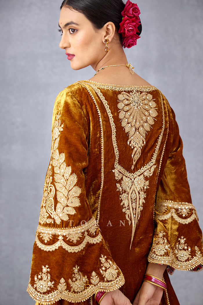 Heavy Hand Embroidered Short Kurta with Gota Detailing & Hand Adda Work