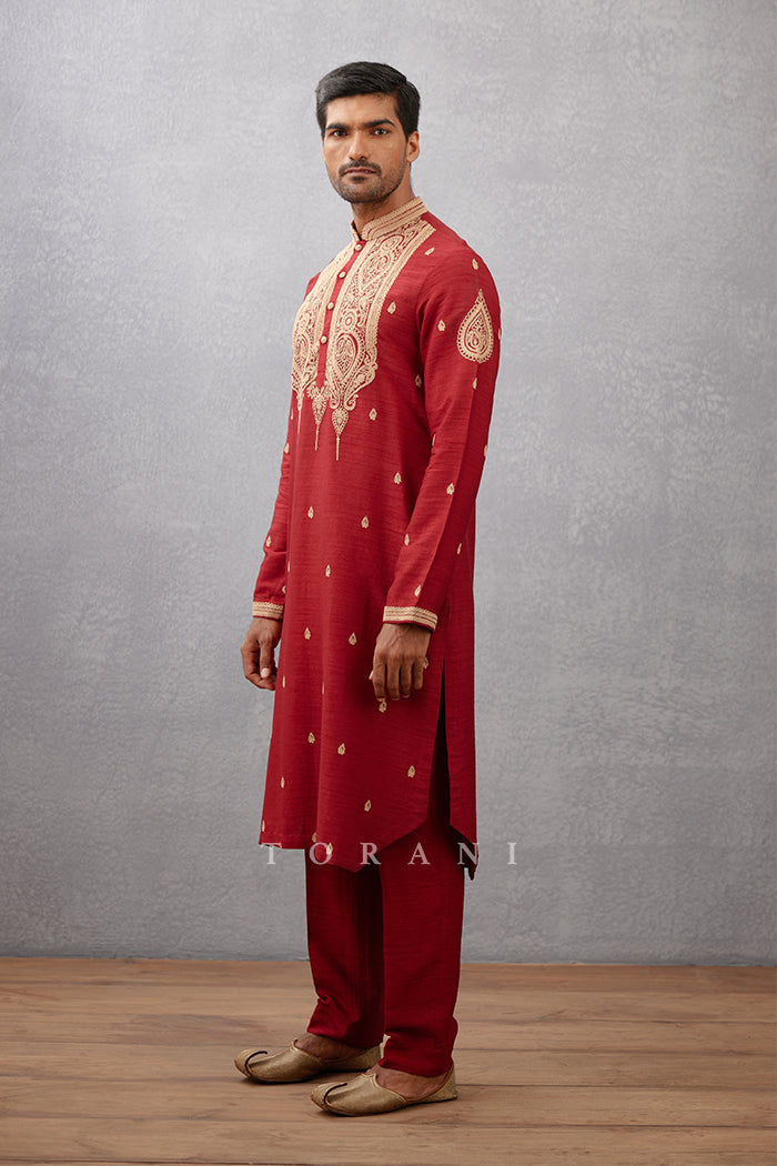 Gudhal Balochi Kurta Set