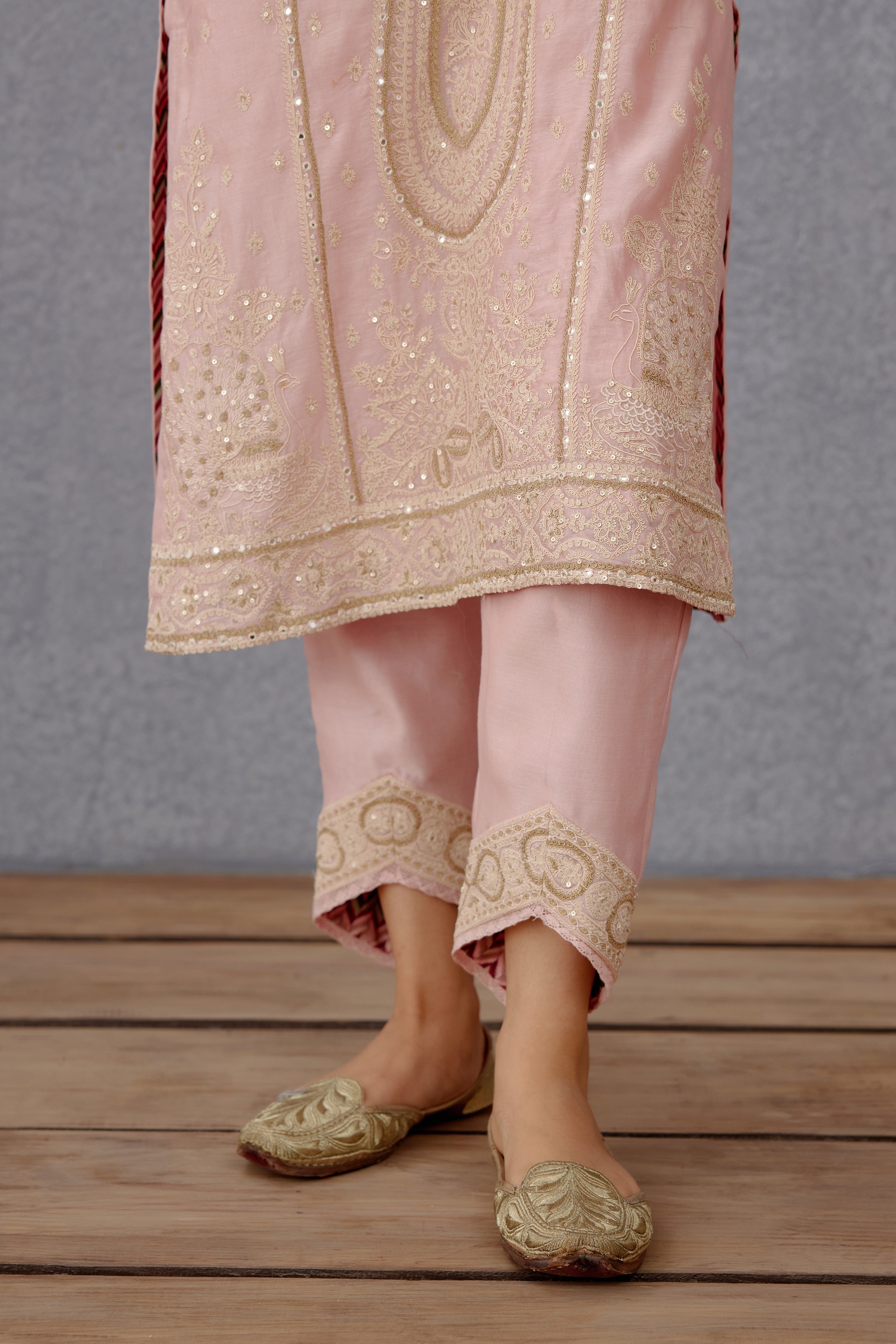 Kaner Ojal Kurta Set