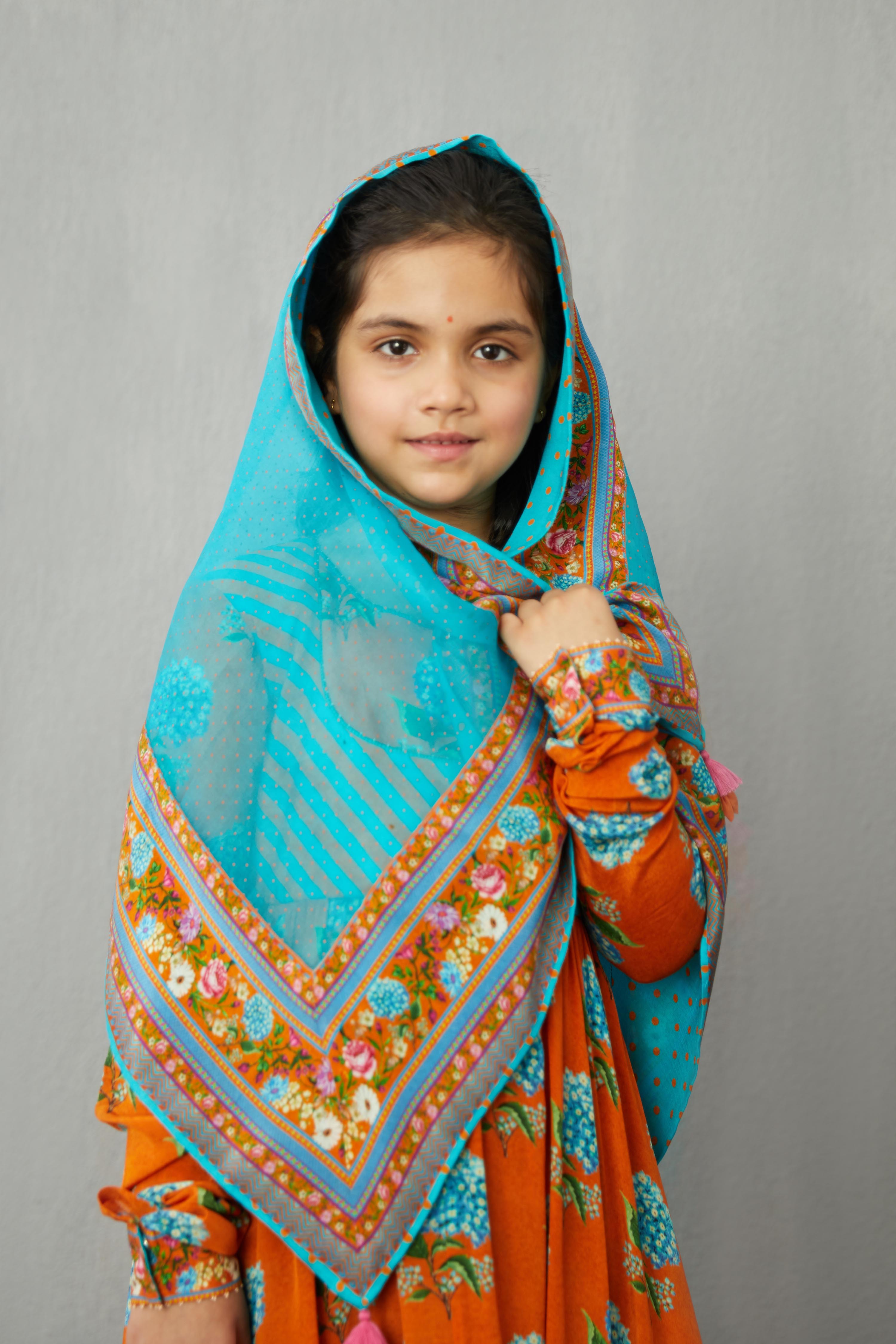 Santree Ajooni Kurta Set