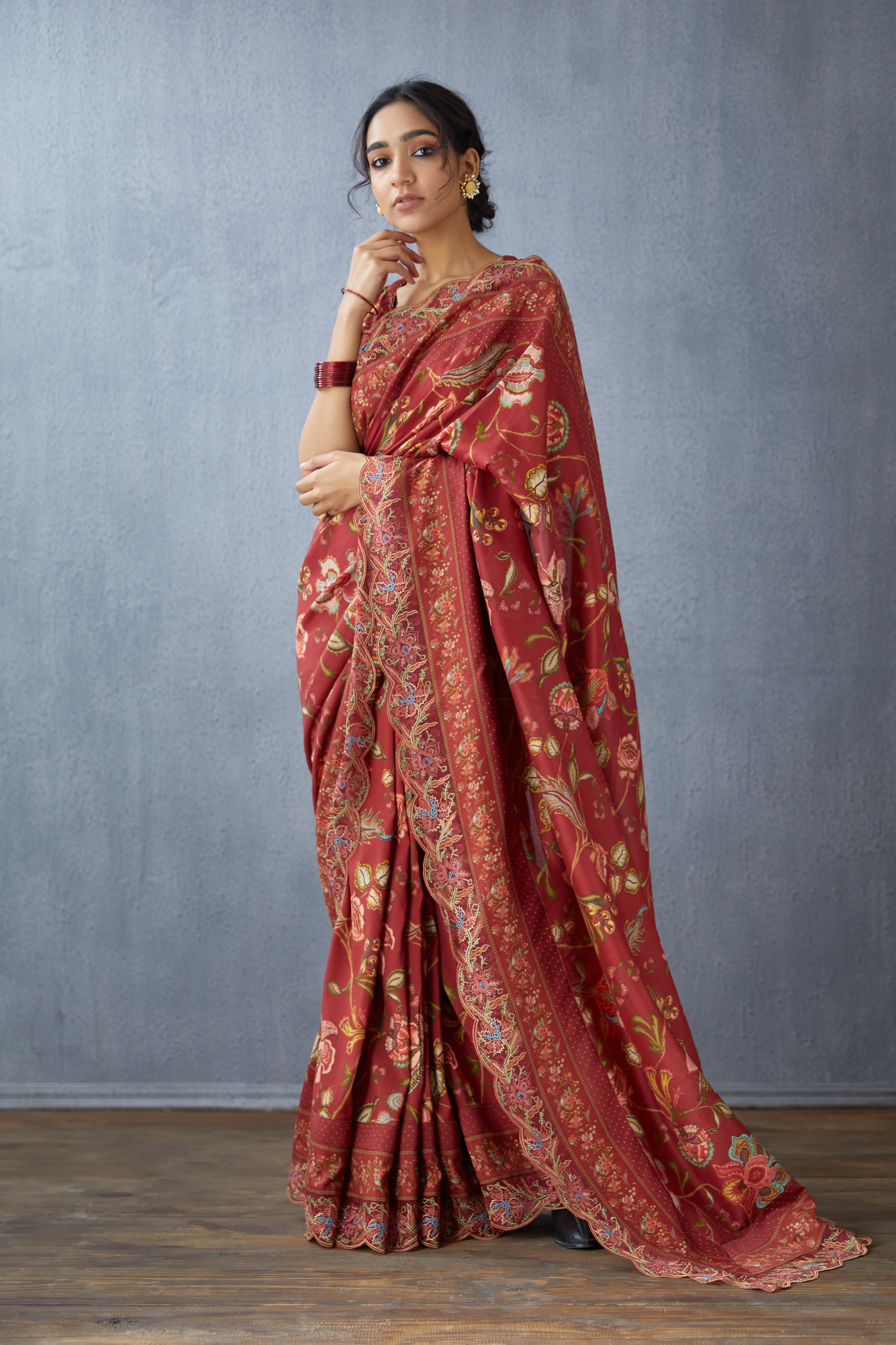Gudhal Enakshi Saree