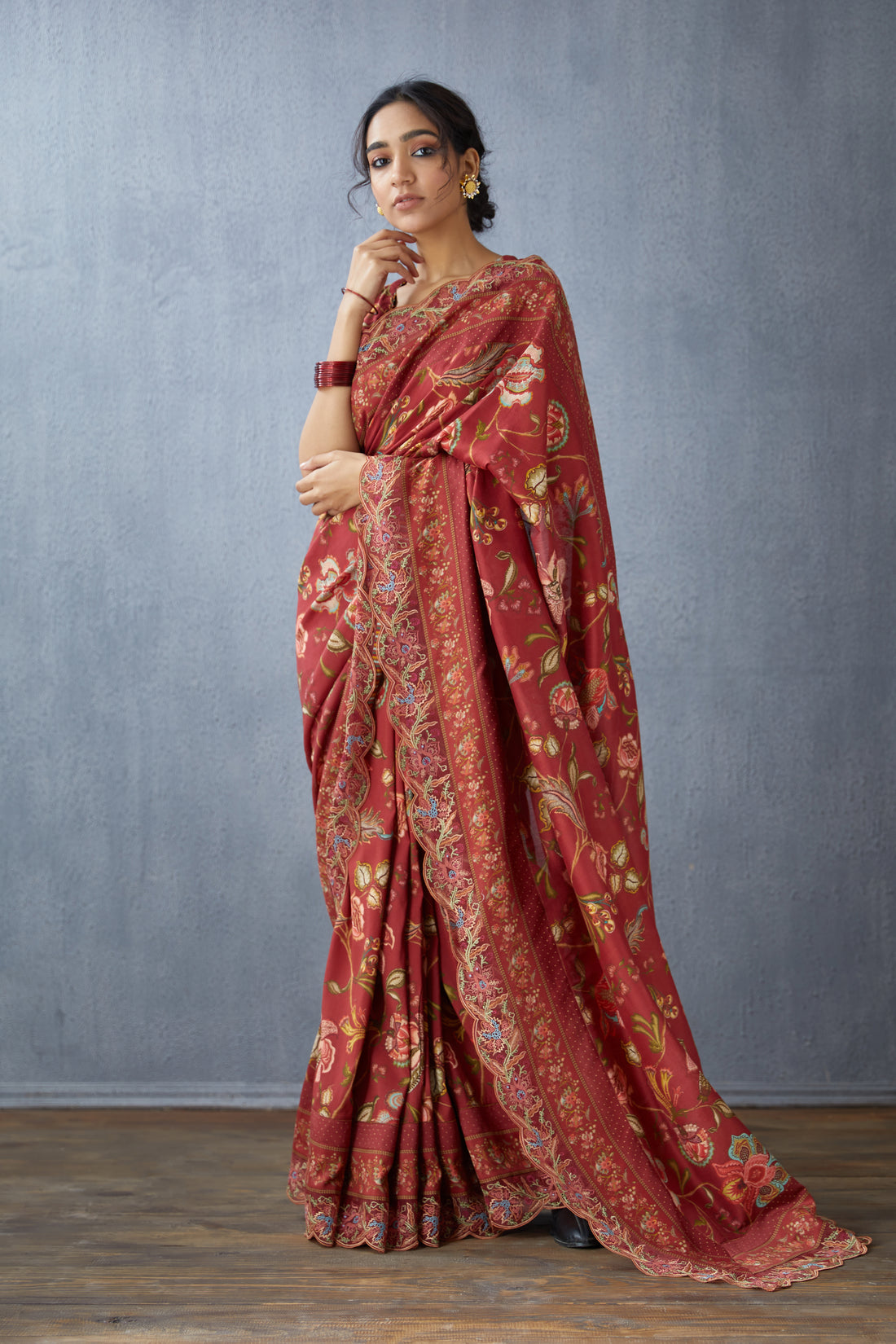 Gudhal Enakshi Saree
