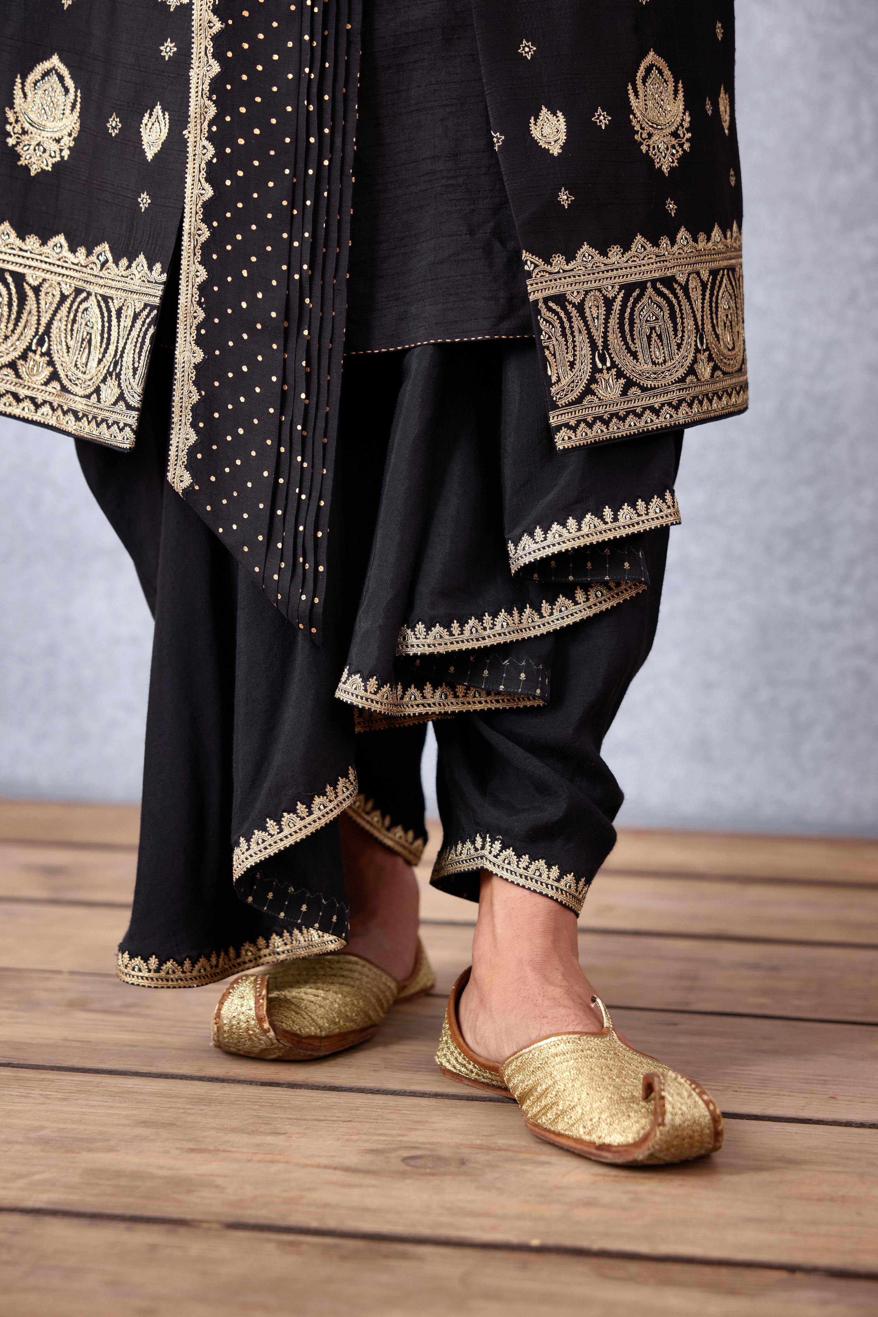 Gulghast Shamik Dhoti Set