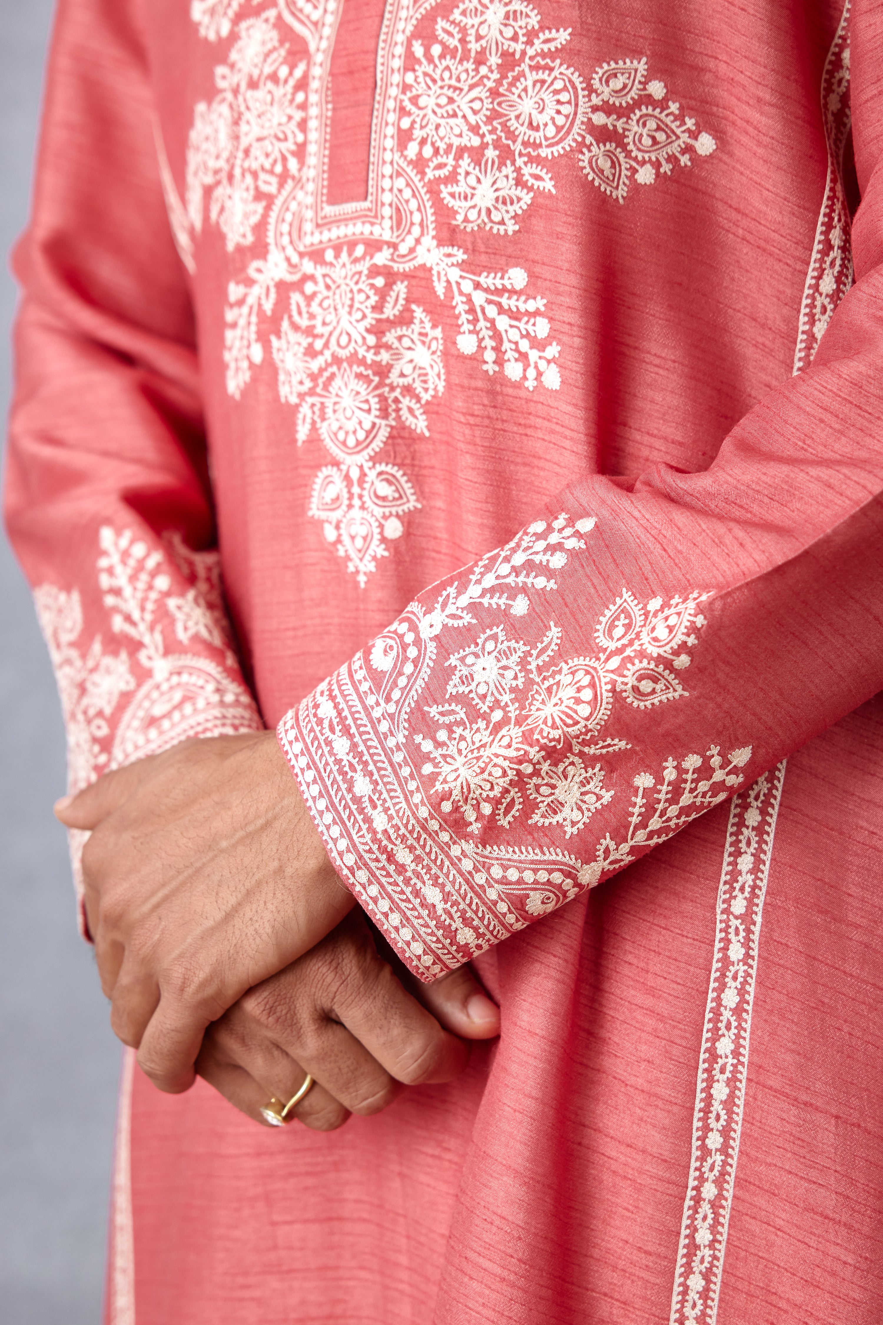 Gulaabi Vrisa Kurta Set