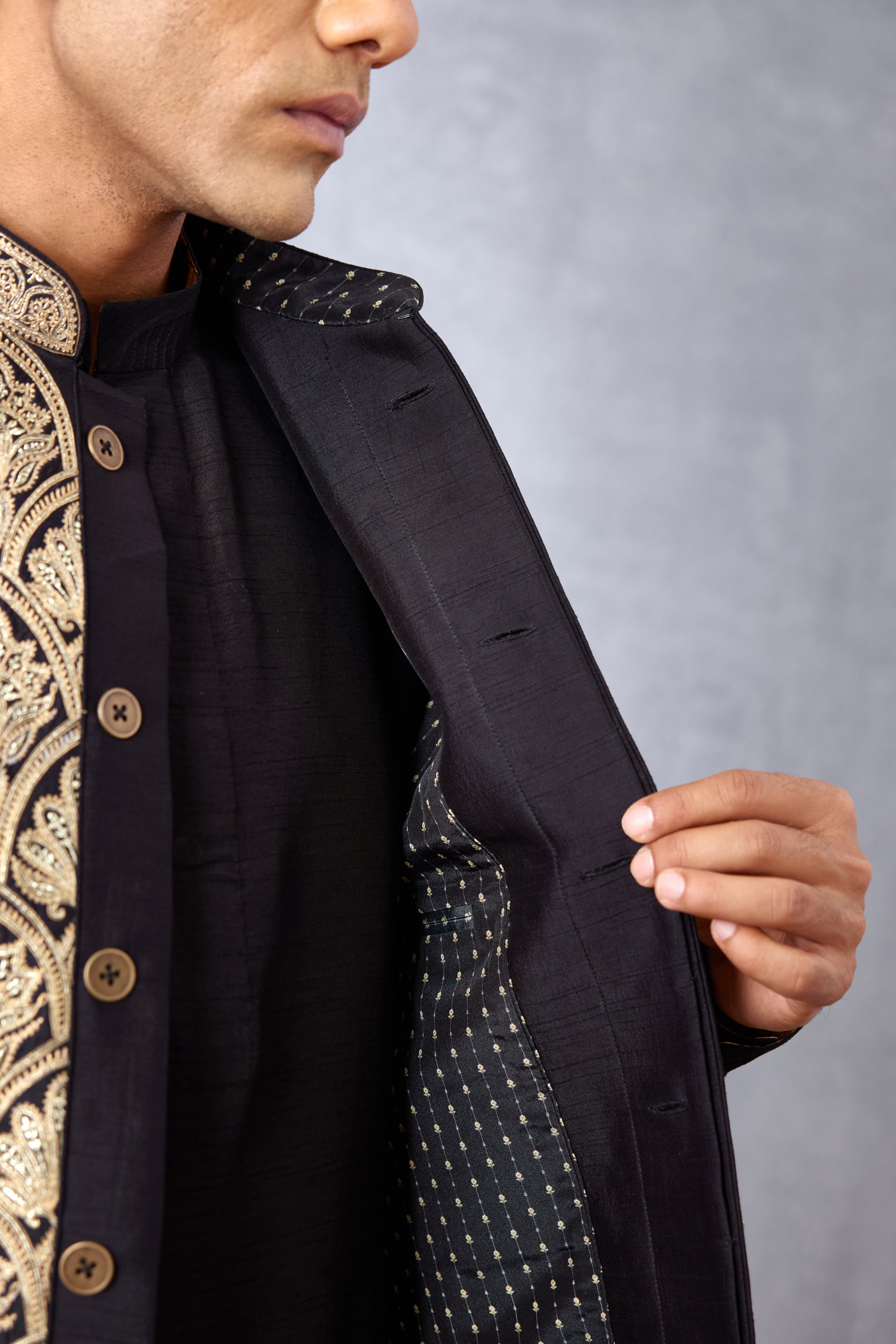 Gulghast Aarnik Bandi Set