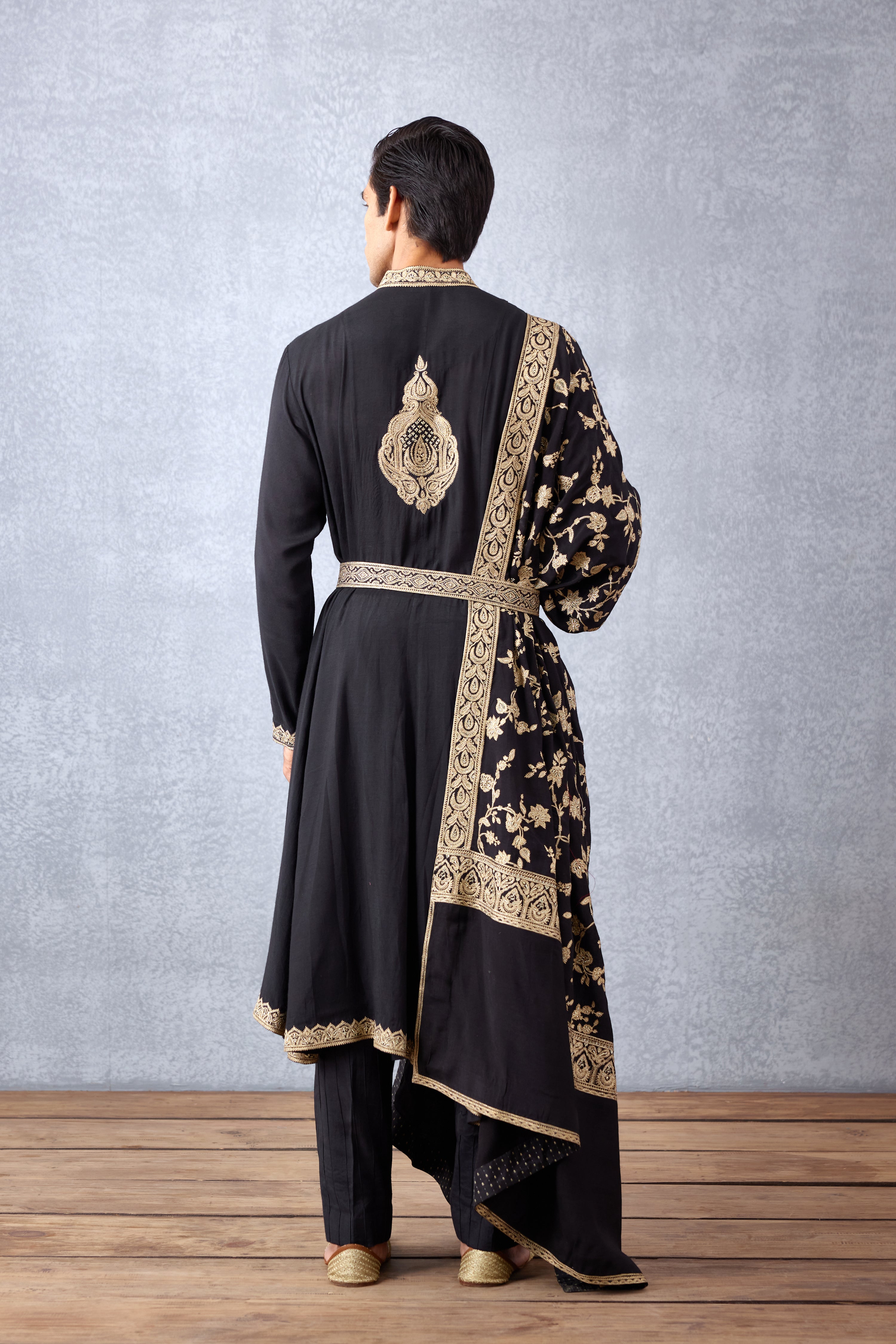 Gulghast Ameen Kurta Set