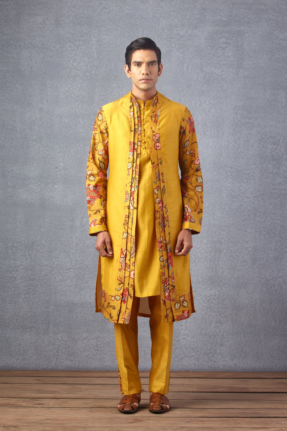 Sunehra Divit Kurta Set