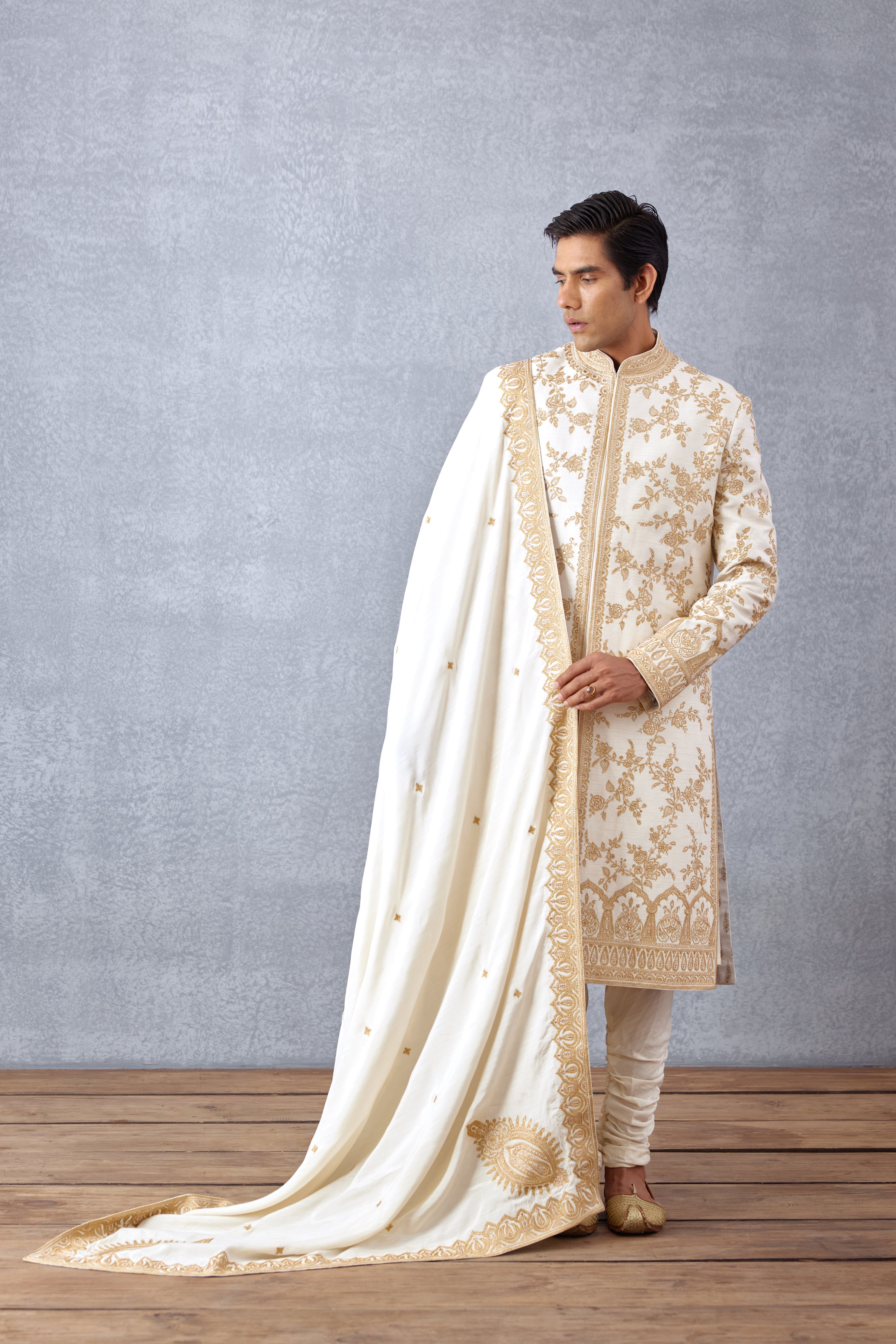 Mogra Tarush Sherwani Set